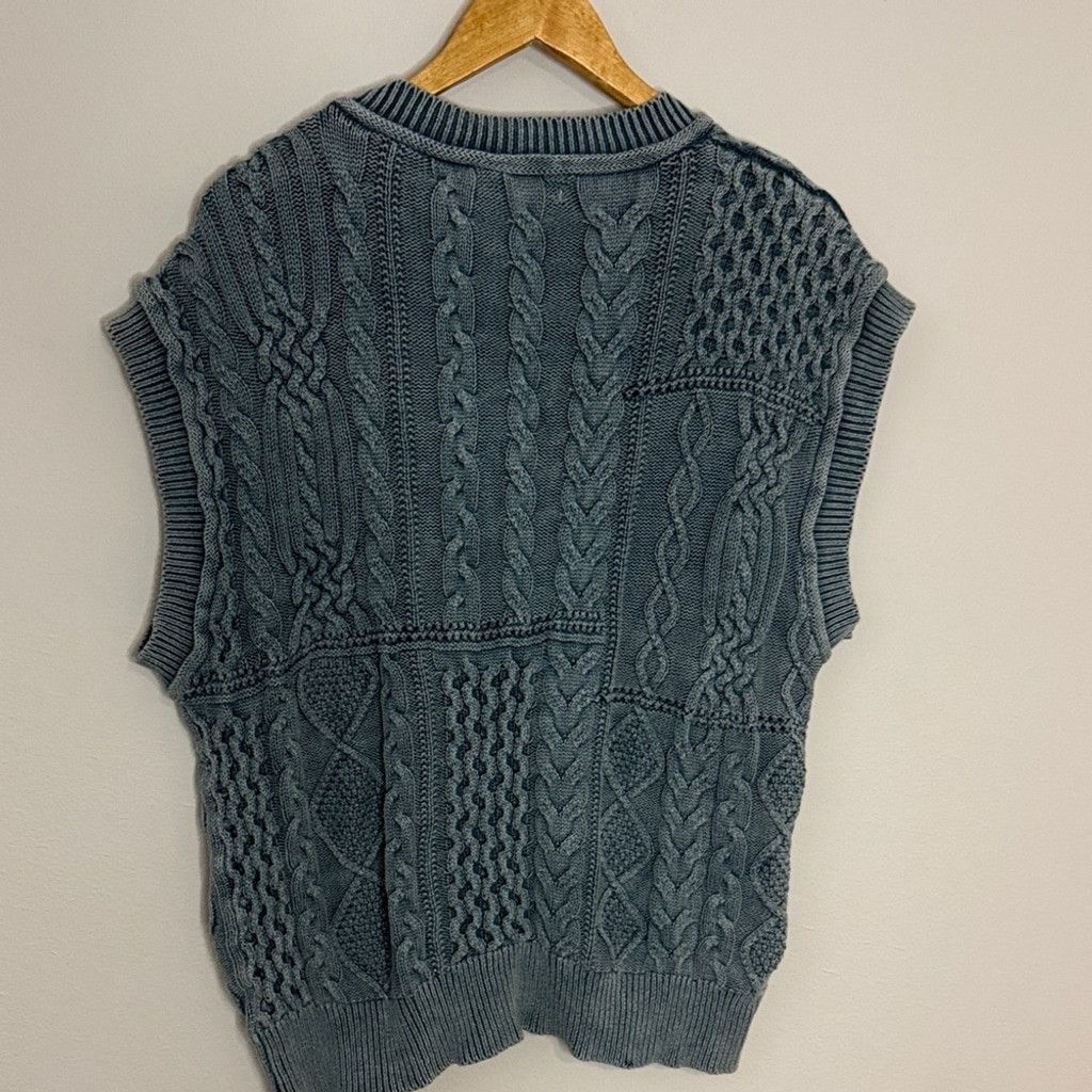 Other Altar'd State Slate Blue Cable-Knit Sleeveless Sweater Vest Size S / US 4 / IT 40 - 4 Thumbnail