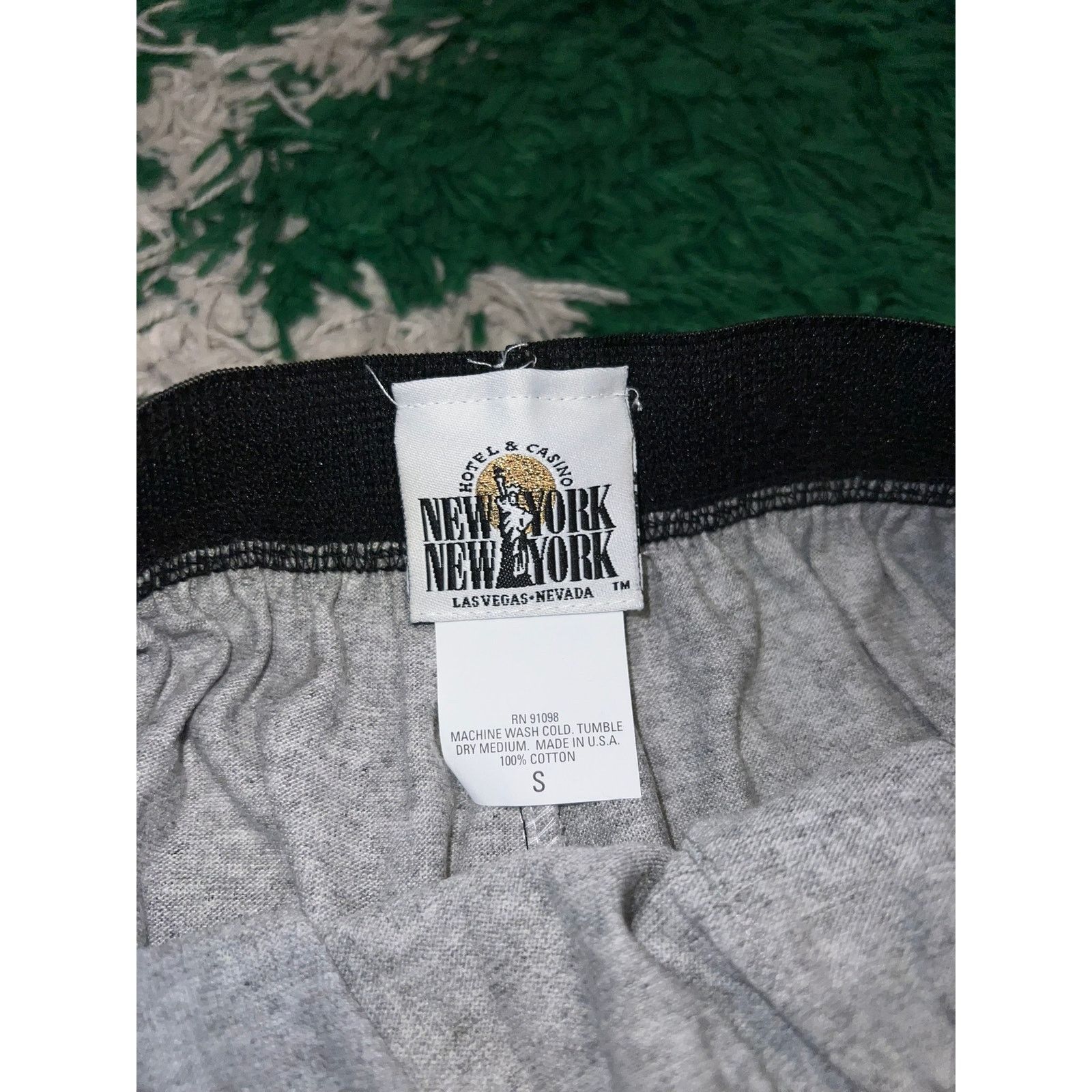 Vintage Vintage New York Las Vegas Statue Of Liberty Gray Boxers VTG Size 24" / US 00 / IT 34 - 7 Thumbnail