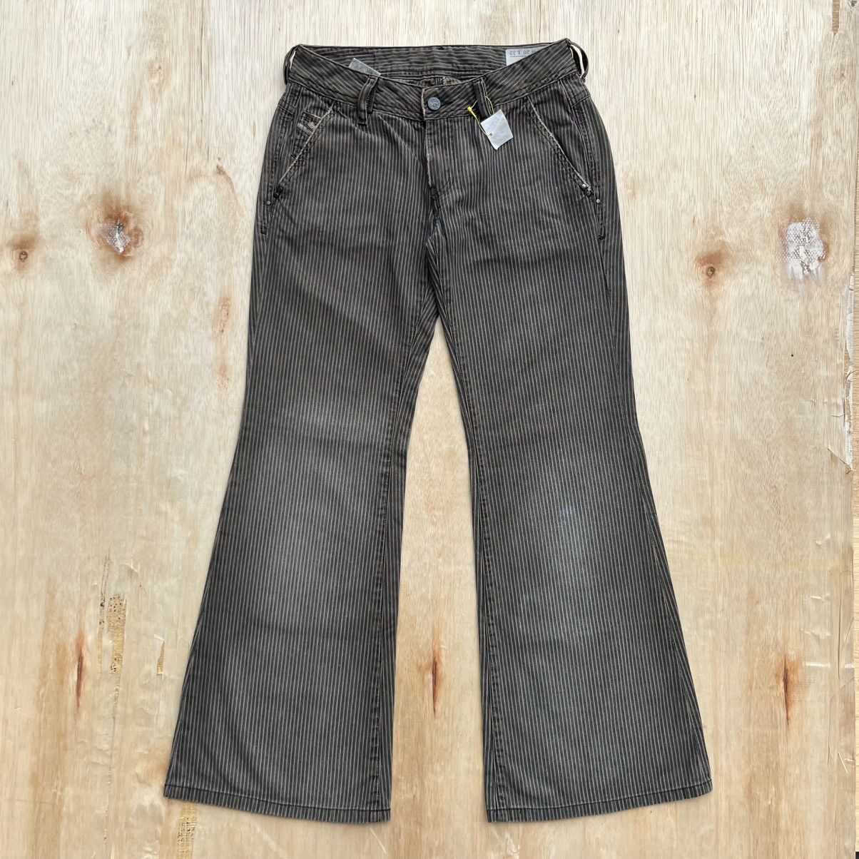 Diesel DIESEL INDUSTRY FLARED VTG LIKE SPREAD EVENLY OIL STAINS Size 26" / US 2 / IT 38 - 1 Thumbnail