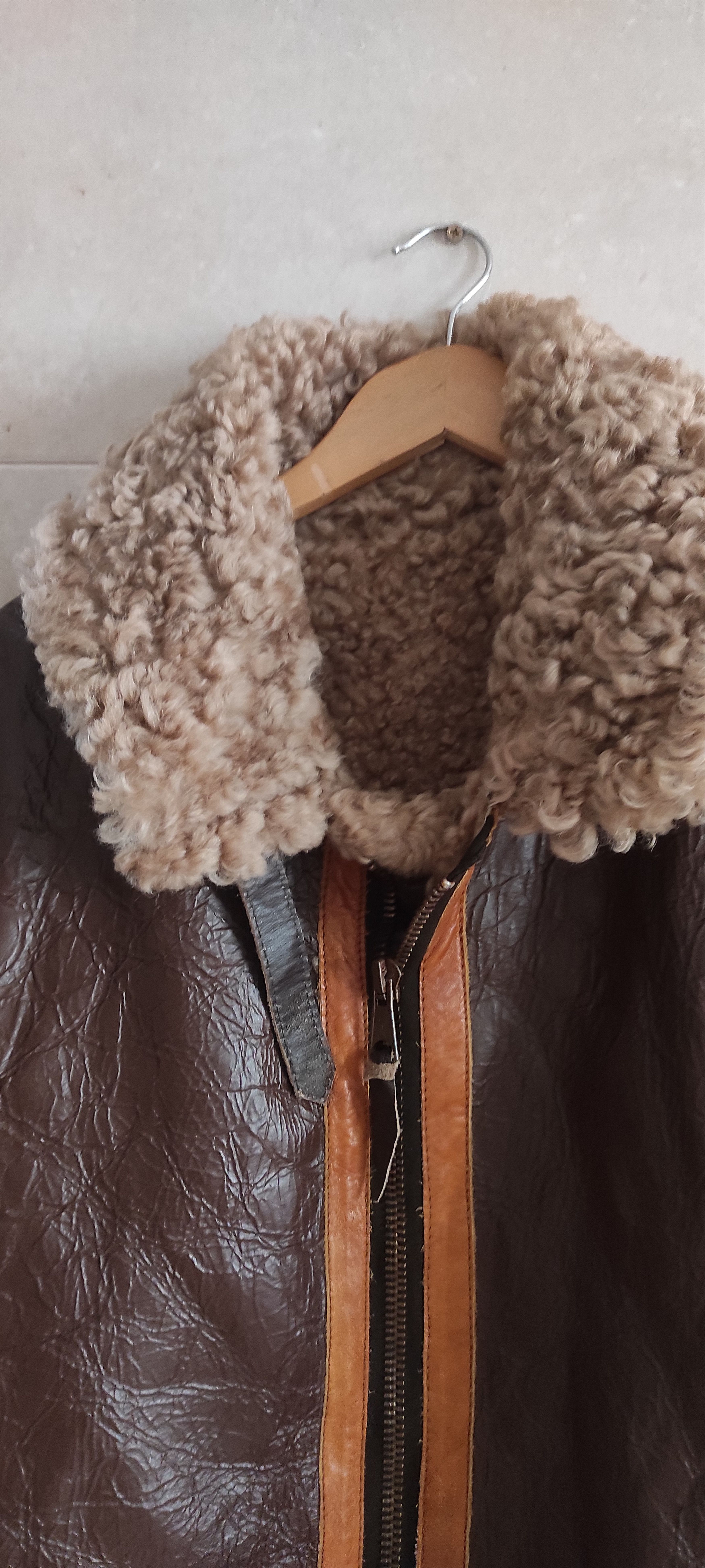 Other Bomber Flying Genuine Sheepskin Leather Fur Jacket Size US L / EU 52-54 / 3 - 8 Thumbnail