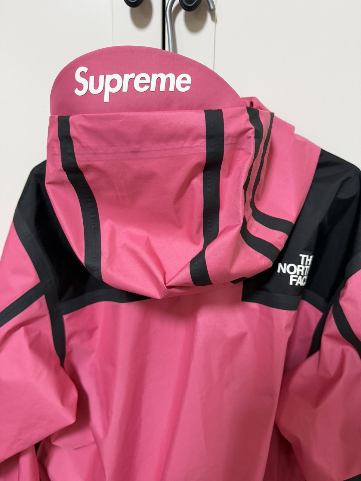 Supreme × The North Face Supreme x The North Face Summit Series Jacket Size US L / EU 52-54 / 3 - 3 Thumbnail