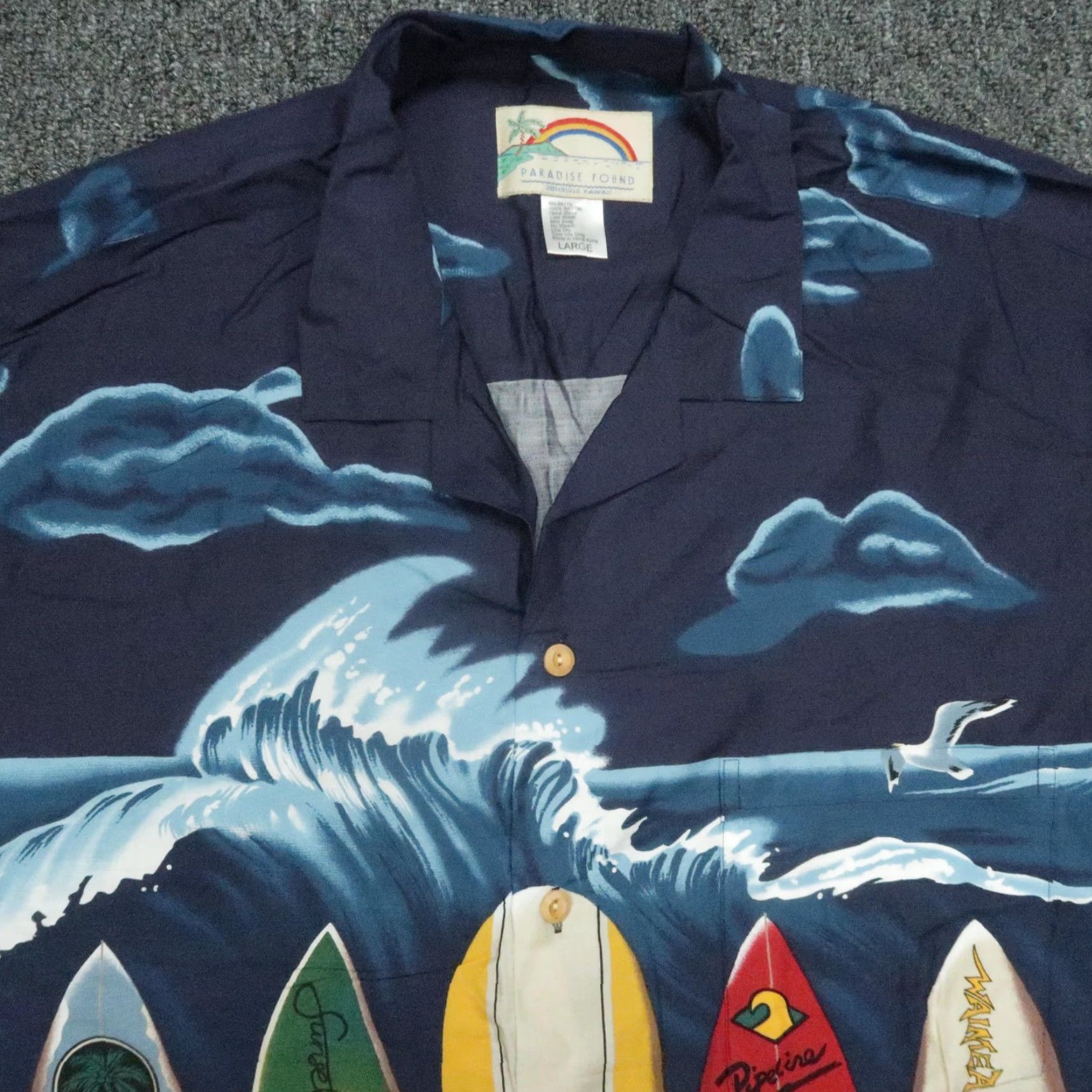 Paradise Found Paradise Found Men's Shirt Large Blue Hawaiian Surf Wave Surfboards Rayon Casual NWT Size US L / EU 52-54 / 3 - 2 Thumbnail