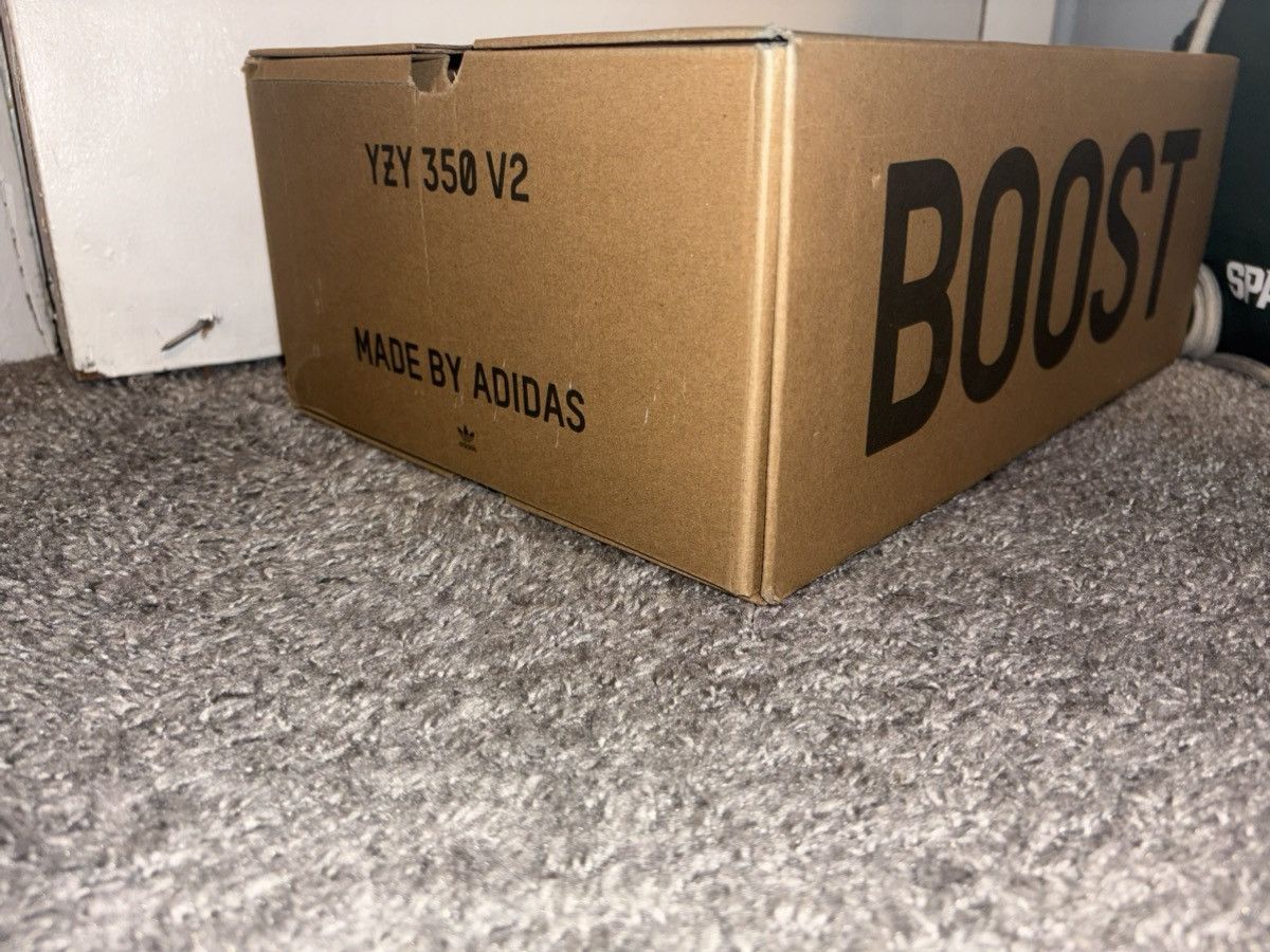 Yeezy Yeezy Boost 350 V2 onyx color way Size US 11 / EU 44 - 13 Thumbnail