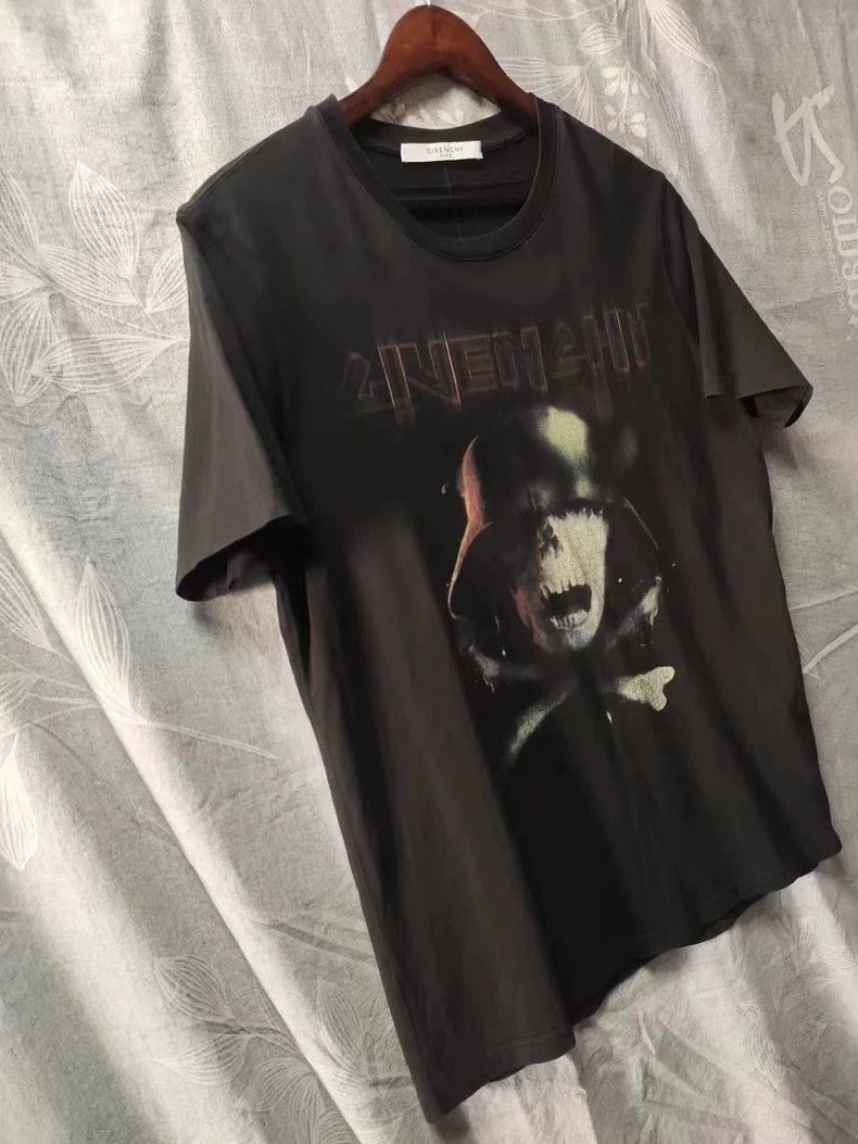 Givenchy Givenchy Letter logo knitwear, free shipping via SF Expres Size US XL / EU 56 / 4 - 5 Thumbnail
