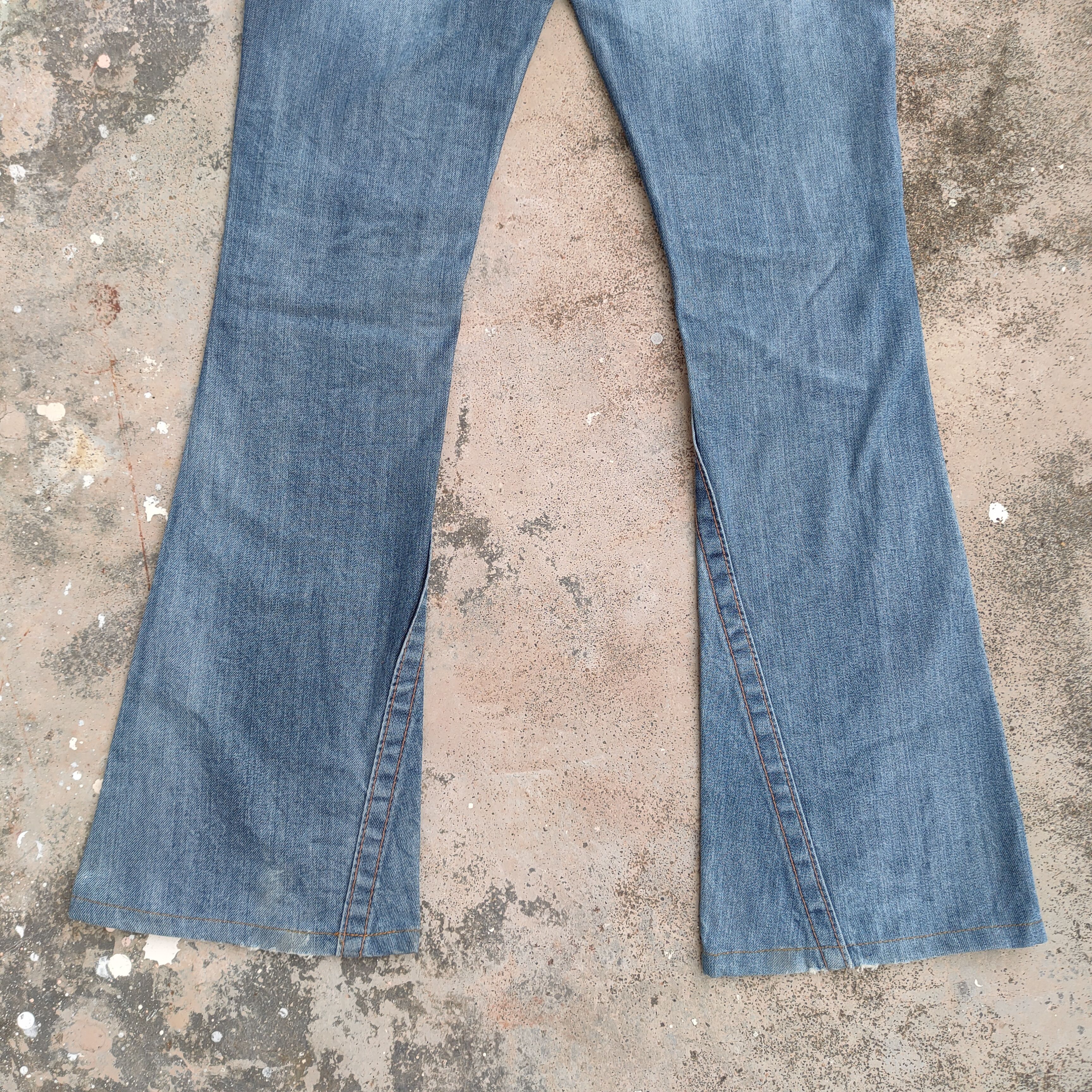 True Religion TRUE RELIGION FLARE RIPPED JEANS DENIM PANTS Size US 29 - 11 Thumbnail