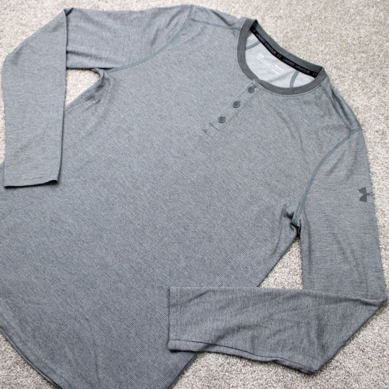 Under Armour Under Armour Threadborne Henley Shirt Mens M Gray Loose Fit L/S Pullover T-Shirt Hydration Breathable Activewear Regular Size Size US M / EU 48-50 / 2 - 3 Thumbnail