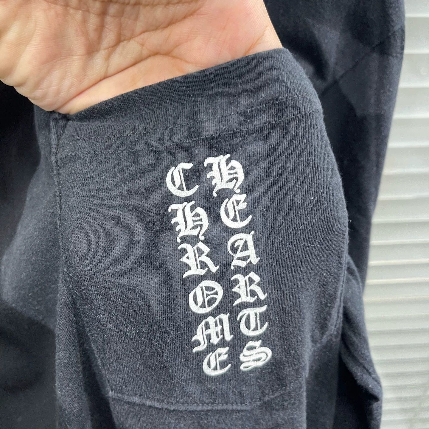Chrome Hearts CH Red Sanskrit Back Printed Longsleeve L 95New Size US L / EU 52-54 / 3 - 4 Thumbnail
