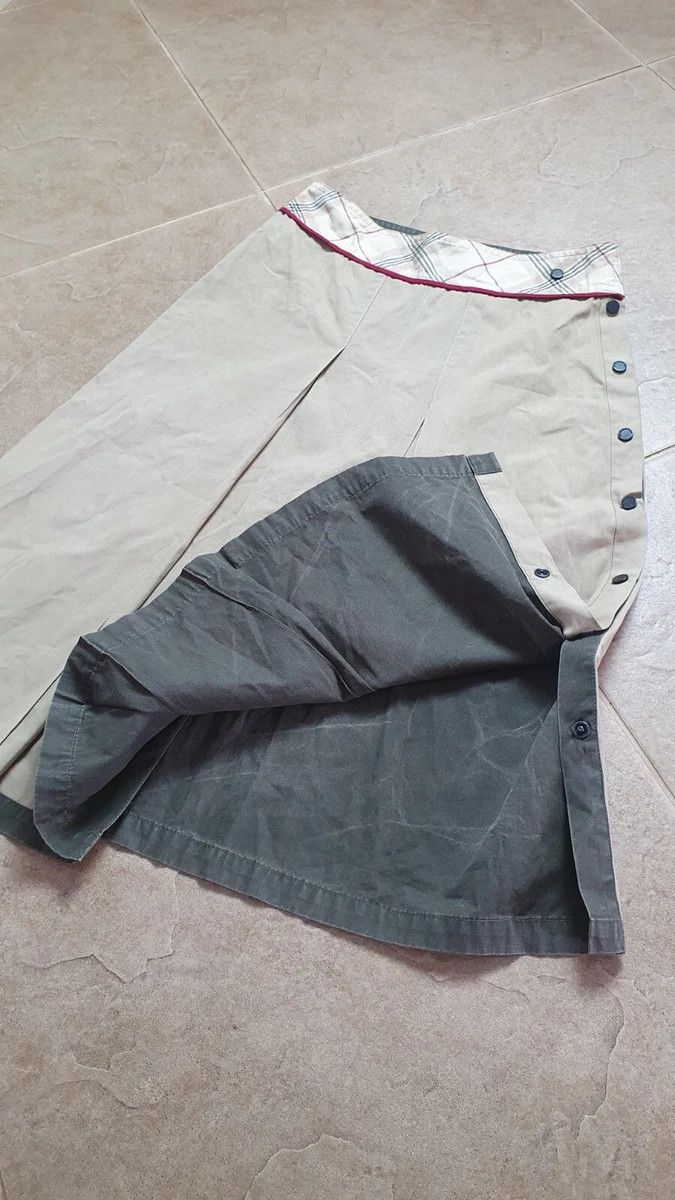 Burberry Vinage Rare girls women's skirts Burberry biege Midi Size 23" - 12 Thumbnail