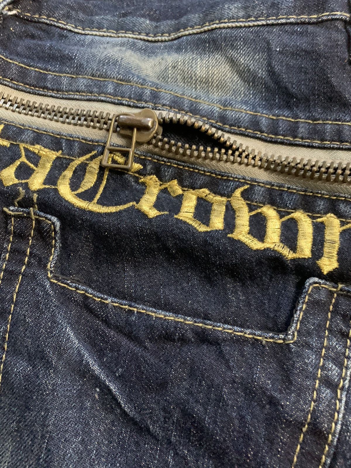 Japanese Brand LOLITA CROWN EMBROIDERY JEANS Size US 34 / EU 50 - 11 Thumbnail