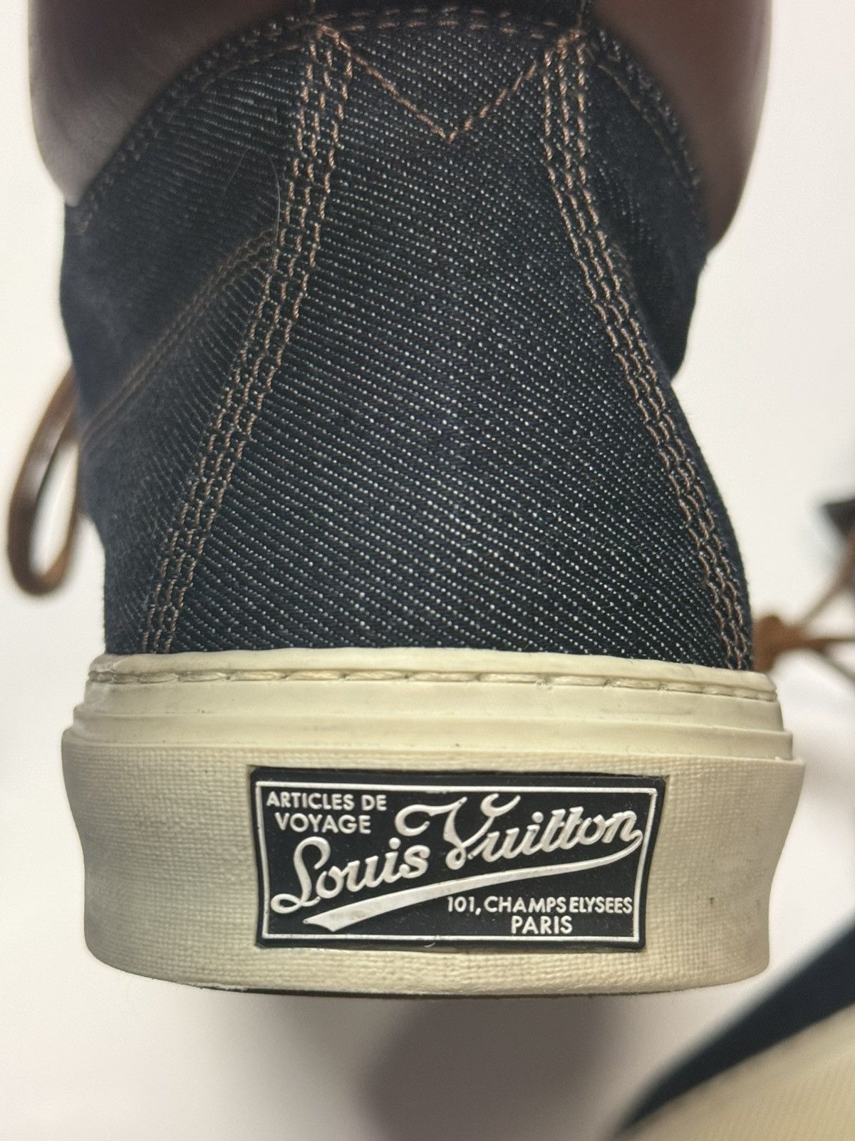 Louis Vuitton Louis Vuitton Men Shoes Denim Leather Size 9 Italy Sneakers Size US 9 / EU 42 - 3 Thumbnail