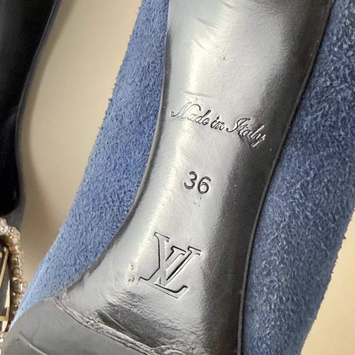 Louis Vuitton LV Women's Blue Gold Diamond Buckle Heels 36 95 Size US 5.5 / IT 35.5 - 7 Thumbnail