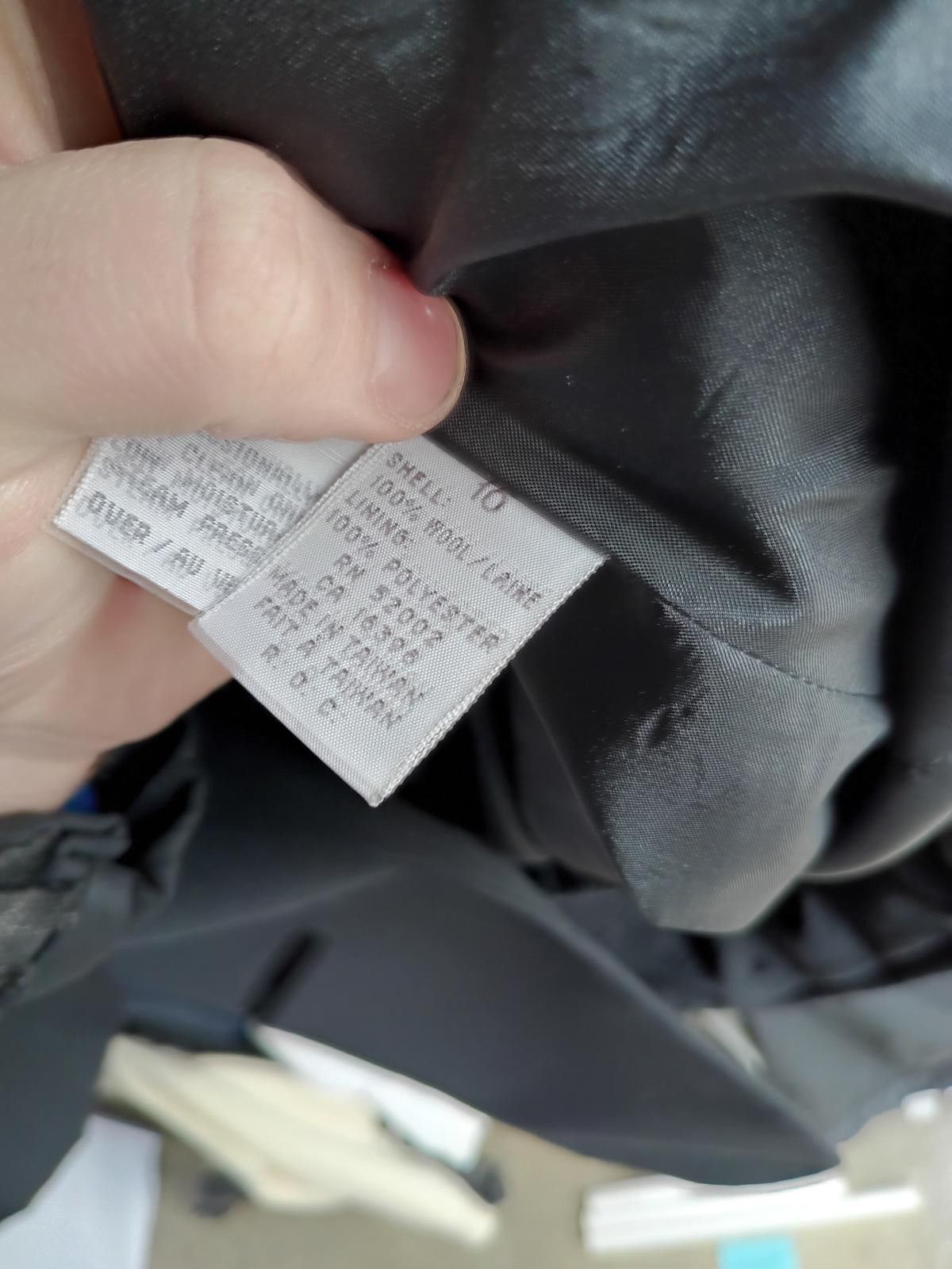 Designer Lia Claiborne Black Blazer - Size 10 Size L / US 10 / IT 46 - 4 Thumbnail