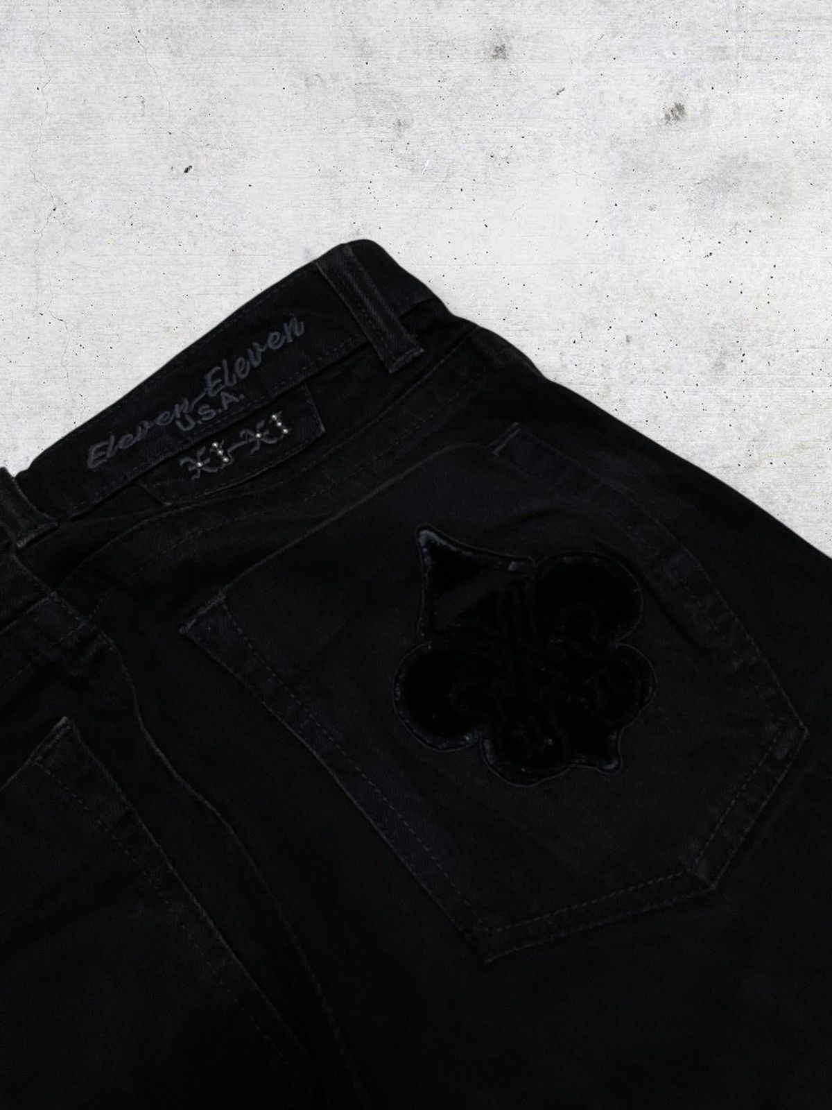 Japanese Brand VINTAGE 11 11 MADE IN USA OG TRIBAL TATTOO SUEDE DENIM 90S Size US 30 / EU 46 - 15 Thumbnail
