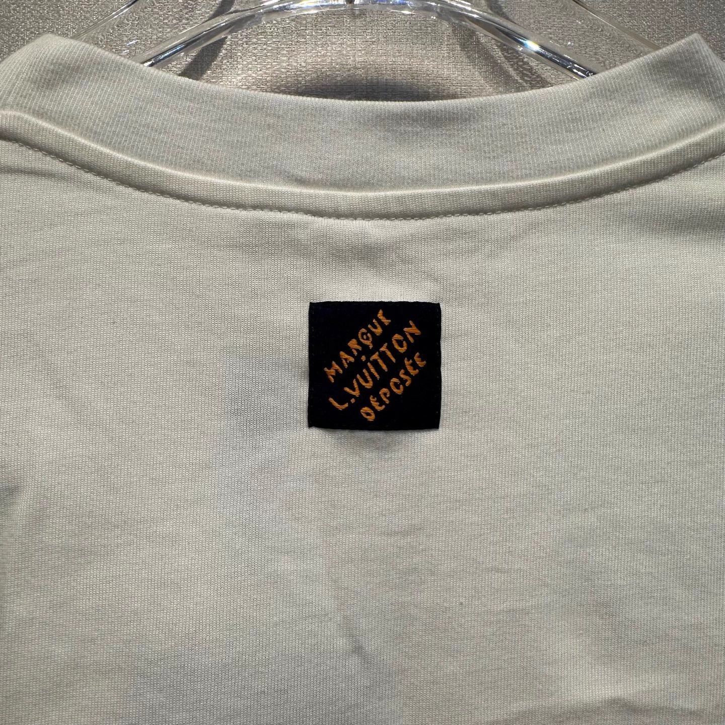 Louis Vuitton LV 25ss Rainbow Beaded Logo White Short Sleeve L Size US L / EU 52-54 / 3 - 5 Thumbnail