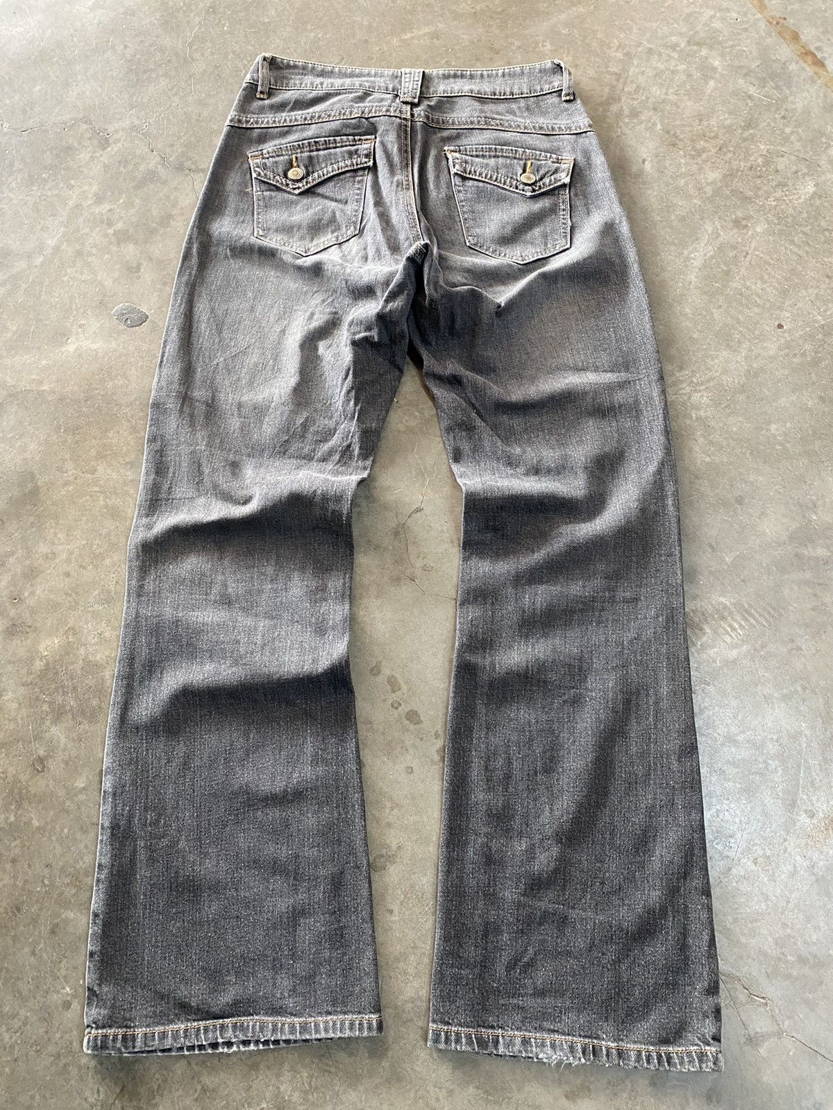 If Six Was Nine × Japanese Brand × Tornado Mart Flare Jeans Japanese BT051059 Fade Black Denim Size US 28 / EU 44 - 1 Thumbnail
