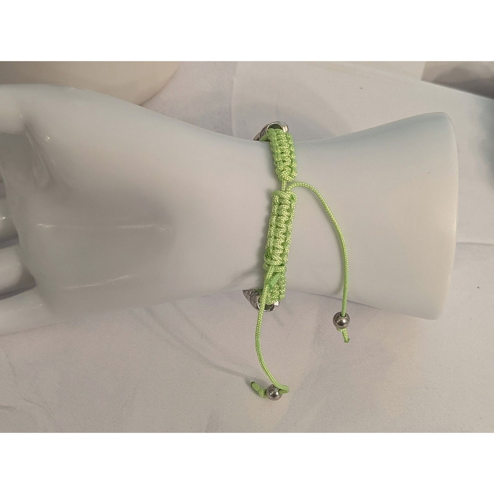 Vintage Cute VTG Lime & Silver Owl Bead Paracord Adjustable Bracelet Size ONE SIZE - 5 Thumbnail
