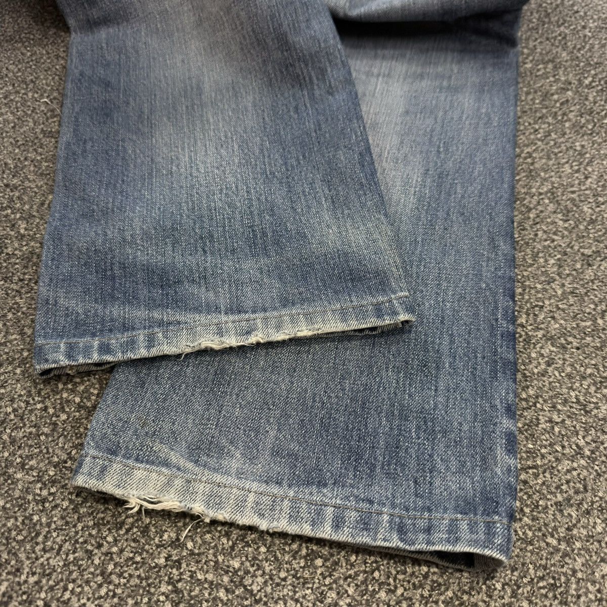 Undercover × Uniqlo Archives 🇯🇵 Vintage y2k Uniqlo UJ Faded Whisker Washed Denim Size US 34 / EU 50 - 9 Thumbnail