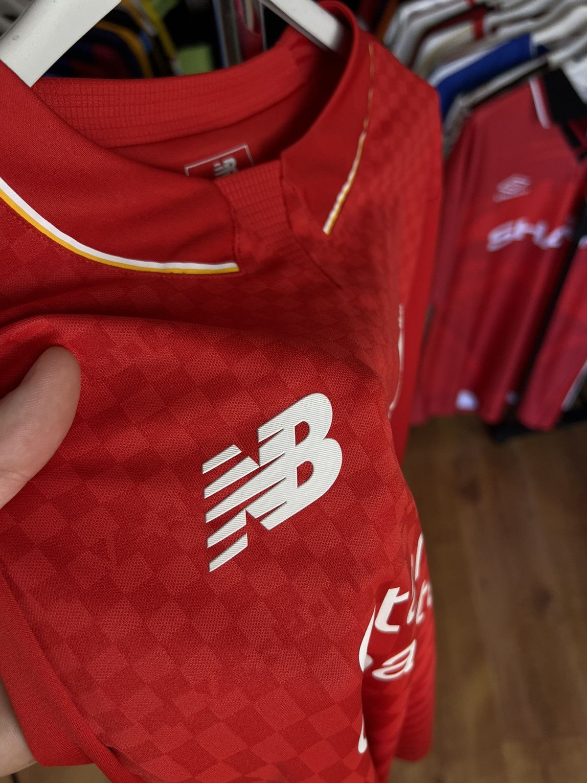 New Balance Soccer Jersey New Balance Liverpool 2016/17 Coutinho #10 Size US L / EU 52-54 / 3 - 3 Thumbnail