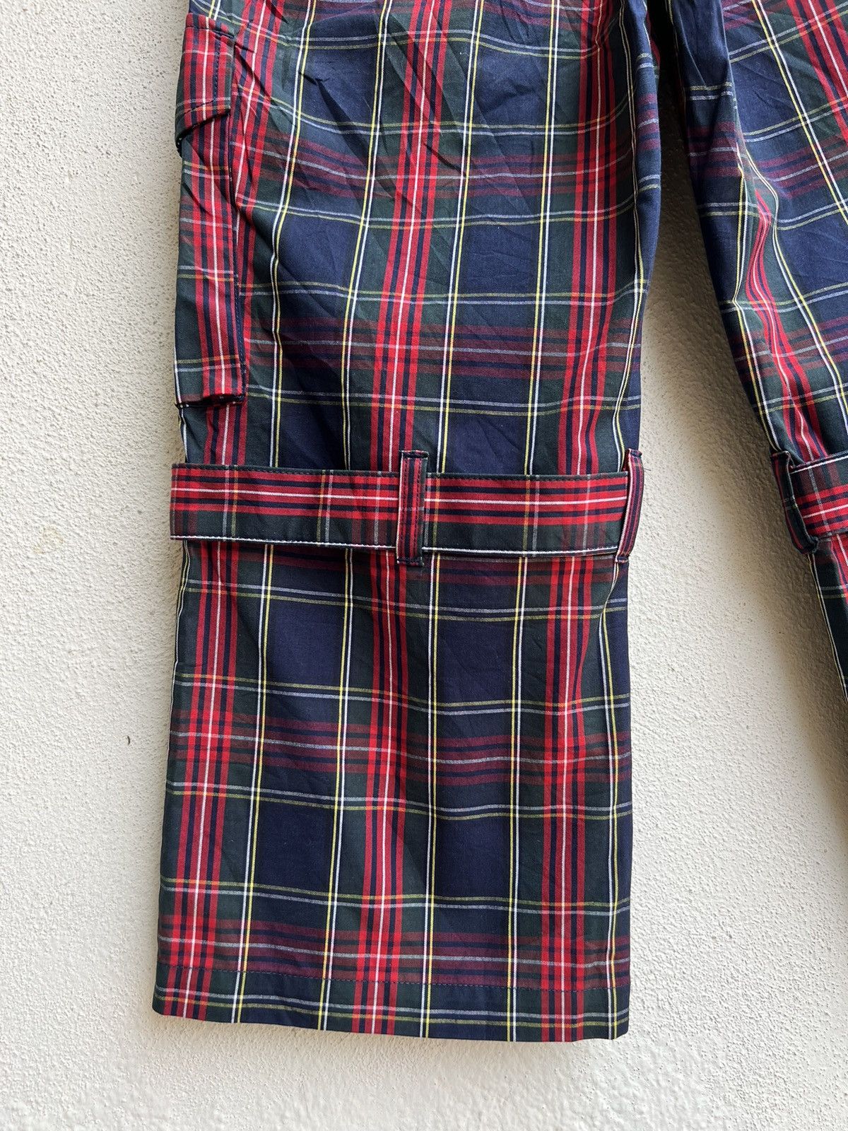 Vintage Vintage 2000s Boys Batsu Tartan Bondage 3 Quarter Pant Size US 29 - 15 Thumbnail