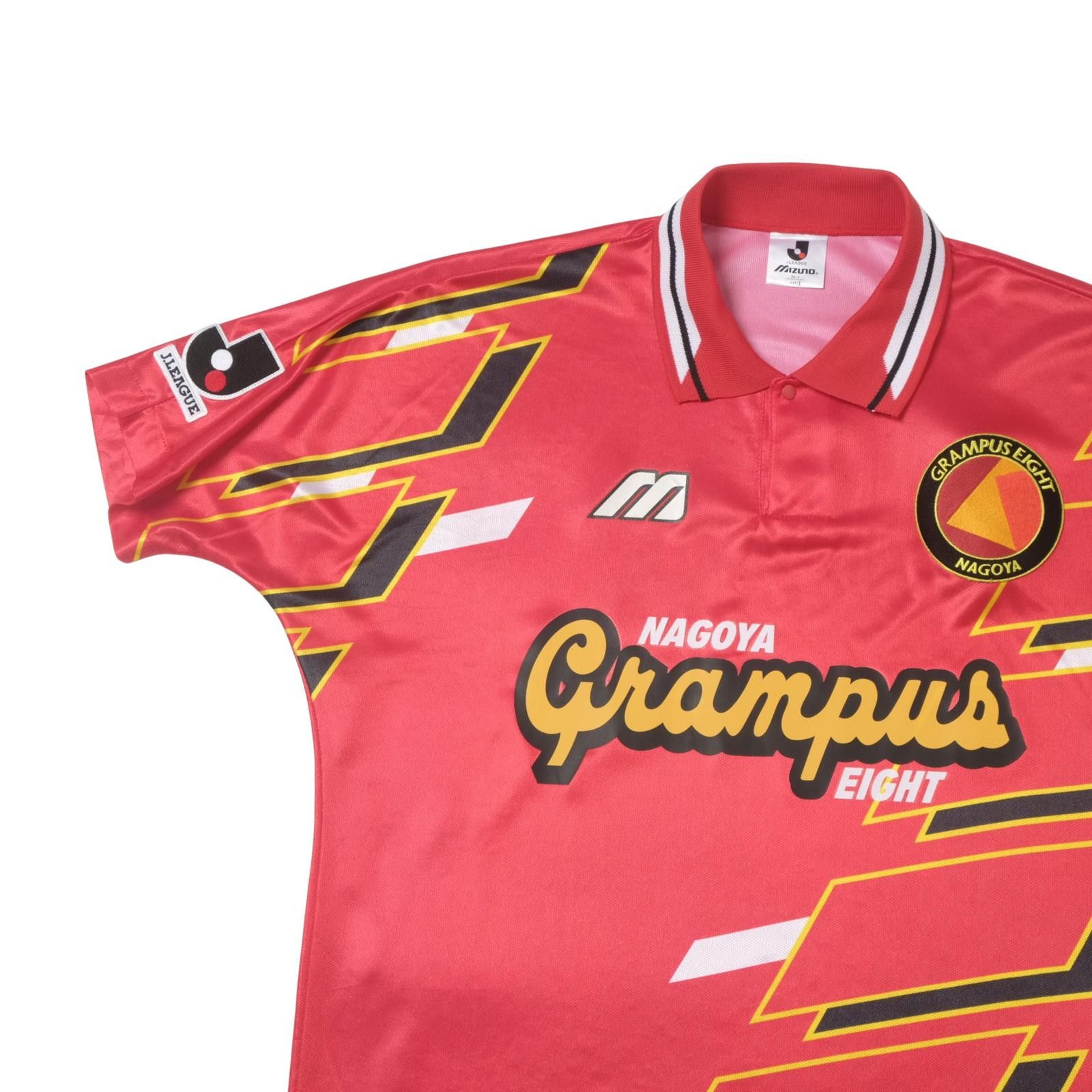 Mizuno 1994/96 Nagoya Grampus Home Shirt Mizuno (M) Size US M / EU 48-50 / 2 - 3 Thumbnail