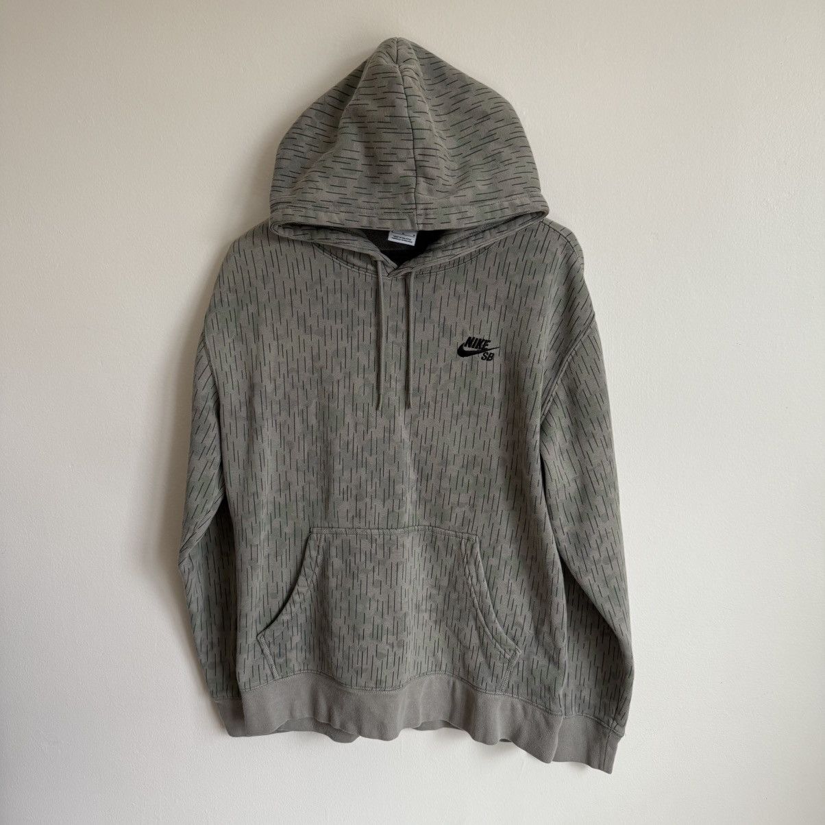 Nike Nike SB Hoodie Camo Pattern Green/Gray Size M Size US M / EU 48-50 / 2 - 2 Thumbnail
