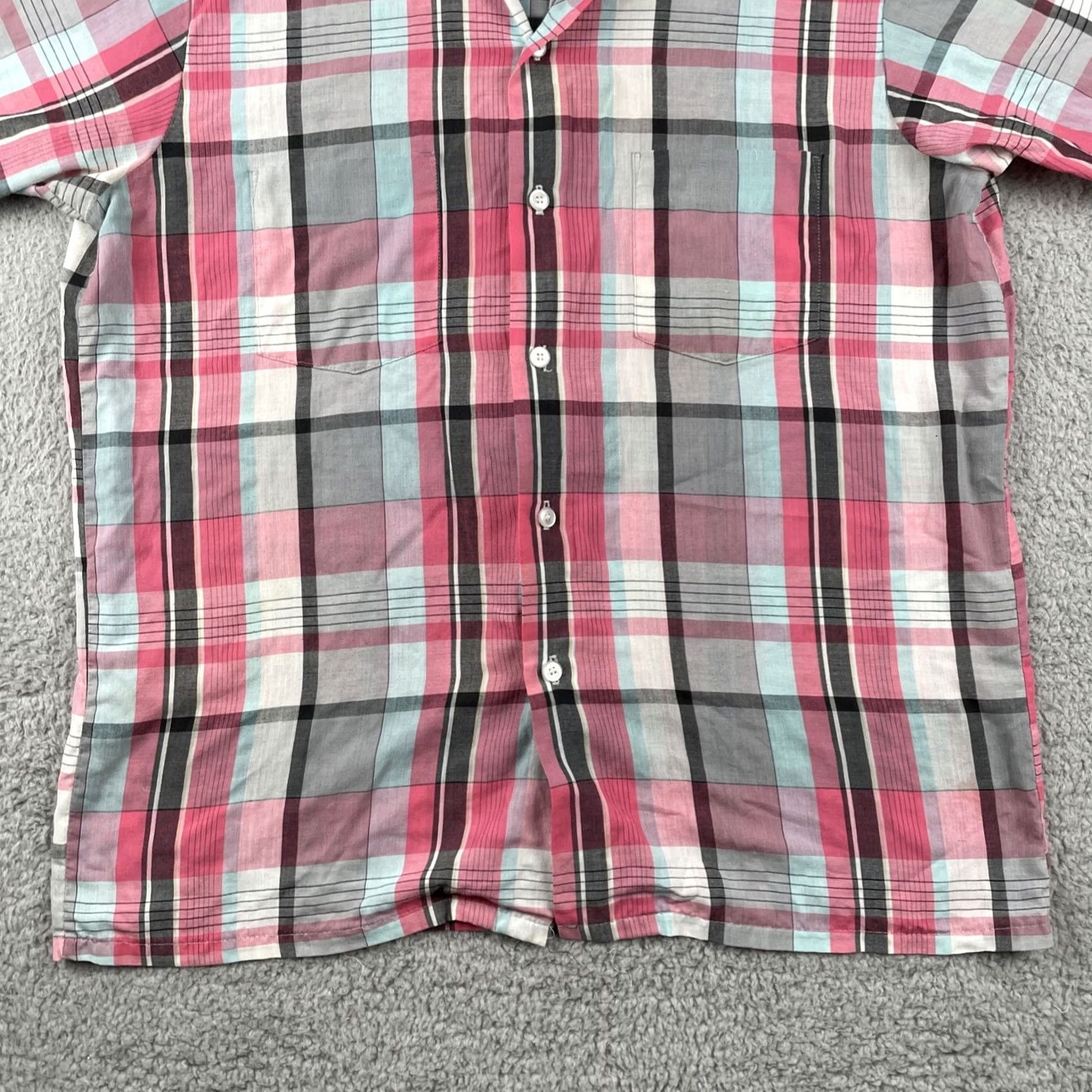 Vintage VINTAGE Golden Key Shirt Button-Up Plaid Short Sleeve Blue Pink USA Mens Large Shirt Size US L / EU 52-54 / 3 - 6 Thumbnail
