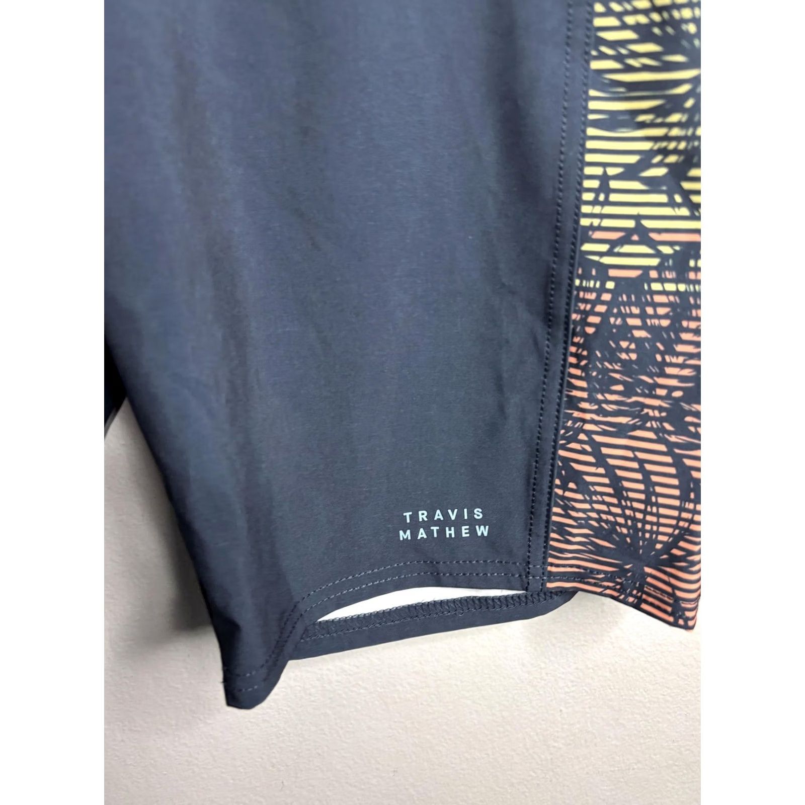 TravisMathew Travis Mathew Board Shorts Mens 30 Navy Beach Break Eco Collection Swim Trunks Geometric Palm Print Quick Dry Drawstring Back Pocket Lightweight Size US 30 / EU 46 - 2 Thumbnail