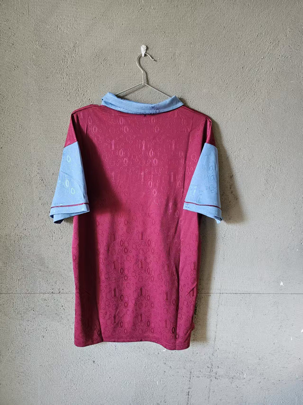 Other 1995 1997 West ham Jersey Size US L / EU 52-54 / 3 - 4 Thumbnail