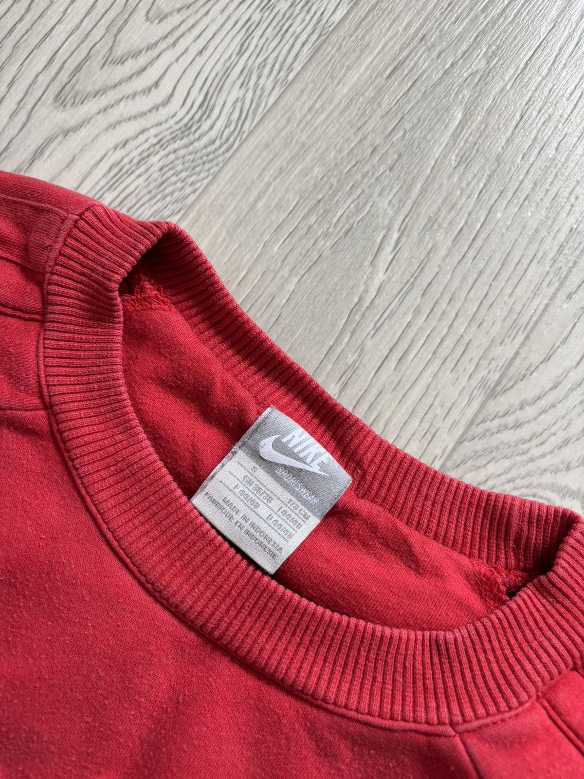 Nike × Vintage Vintage Nike 90s Red Sweatshirt Big Logo Size US S / EU 44-46 / 1 - 2 Thumbnail