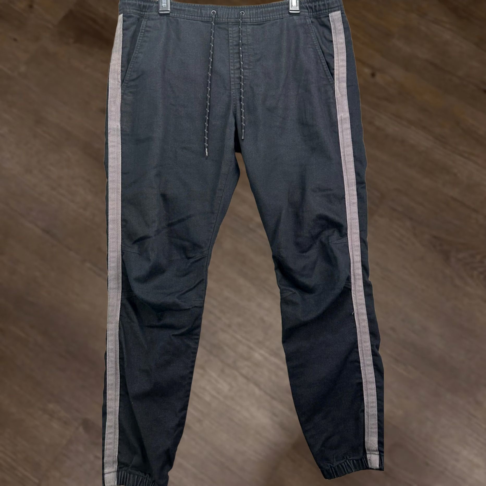 Express Express Pants Mens 34 Black Jogger Stretch Drawstring Elastic Waist Tapered Leg Jeans & Pants Size US 34 / EU 50 - 1 Thumbnail