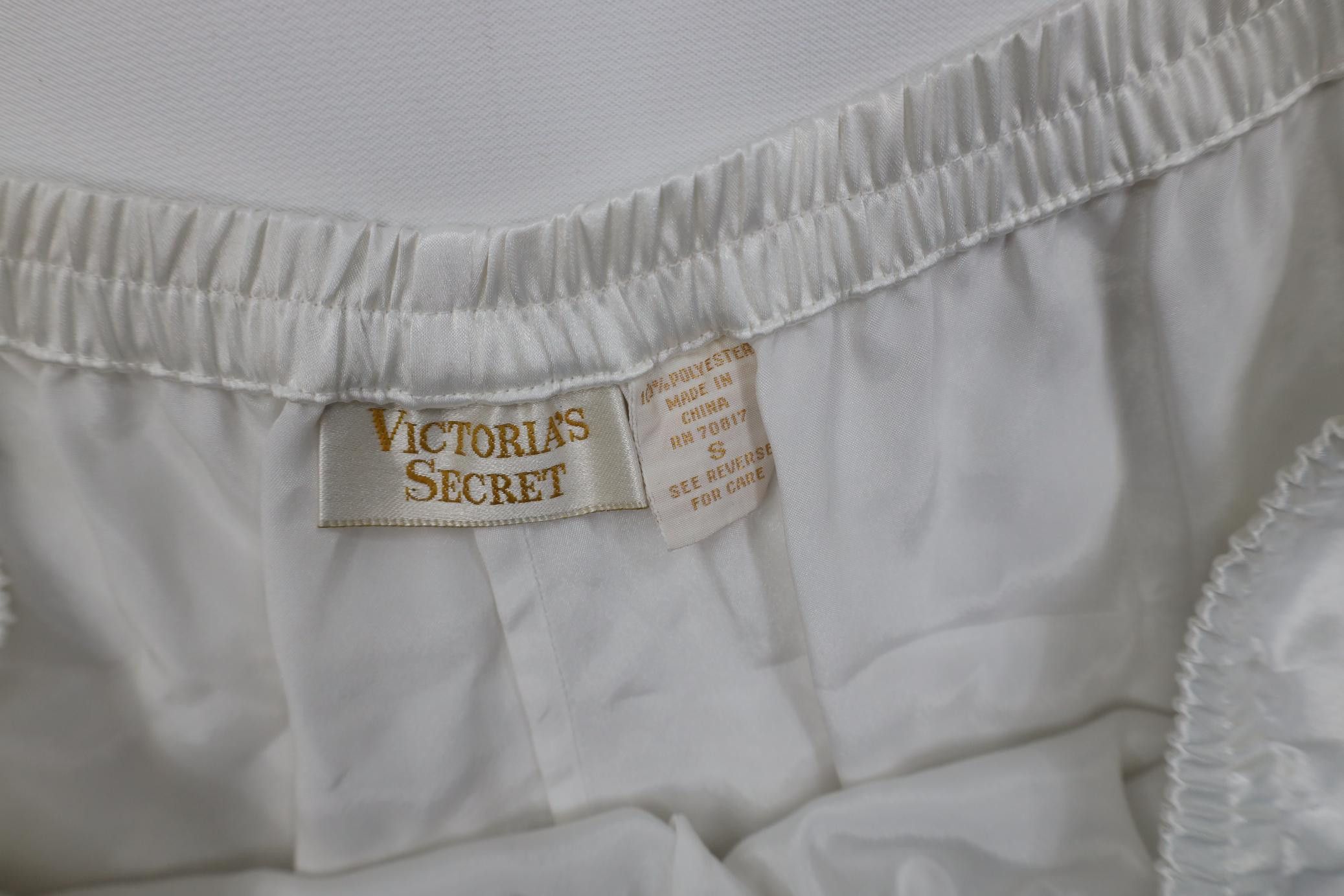 Victoria's Secret Vintage 90s Victoria's Secret Polyester Pajamas Shorts White Size 30" / US 8 / IT 44 - 6 Thumbnail