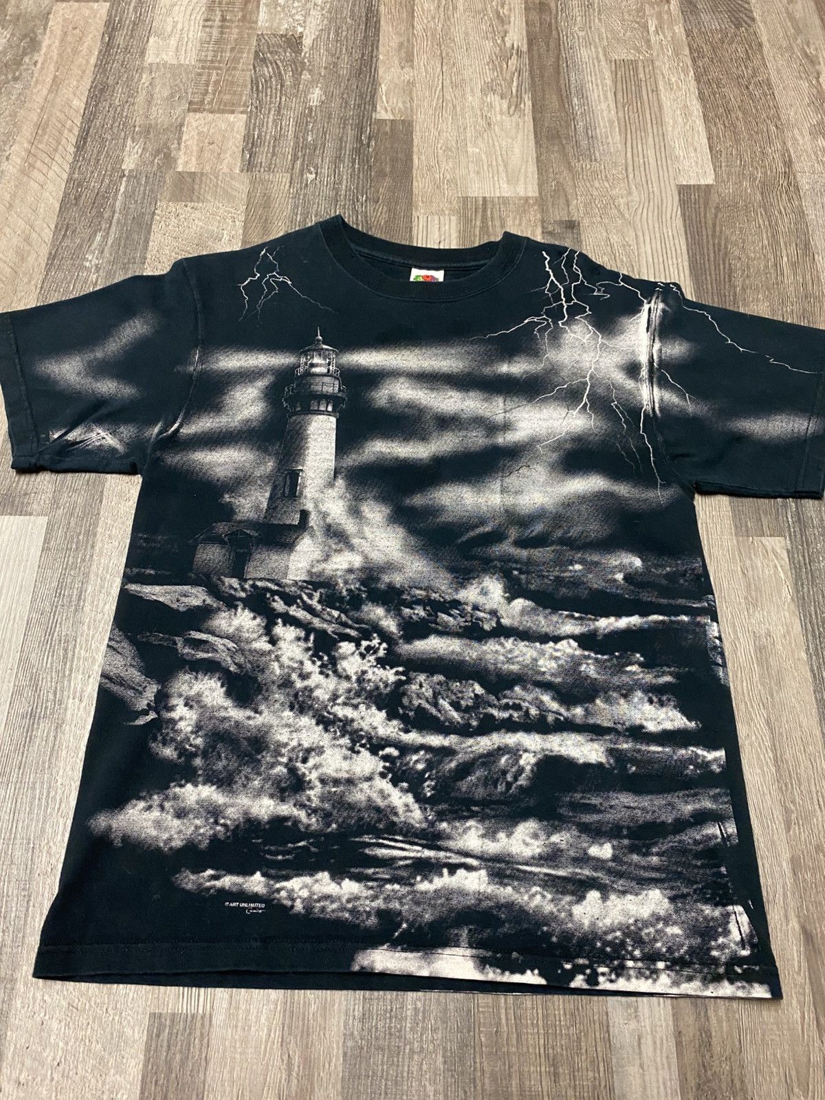 Vintage Vintage Lighthouse Lightning Storm 90’s T Shirt Made in usa Size US M / EU 48-50 / 2 - 2 Thumbnail