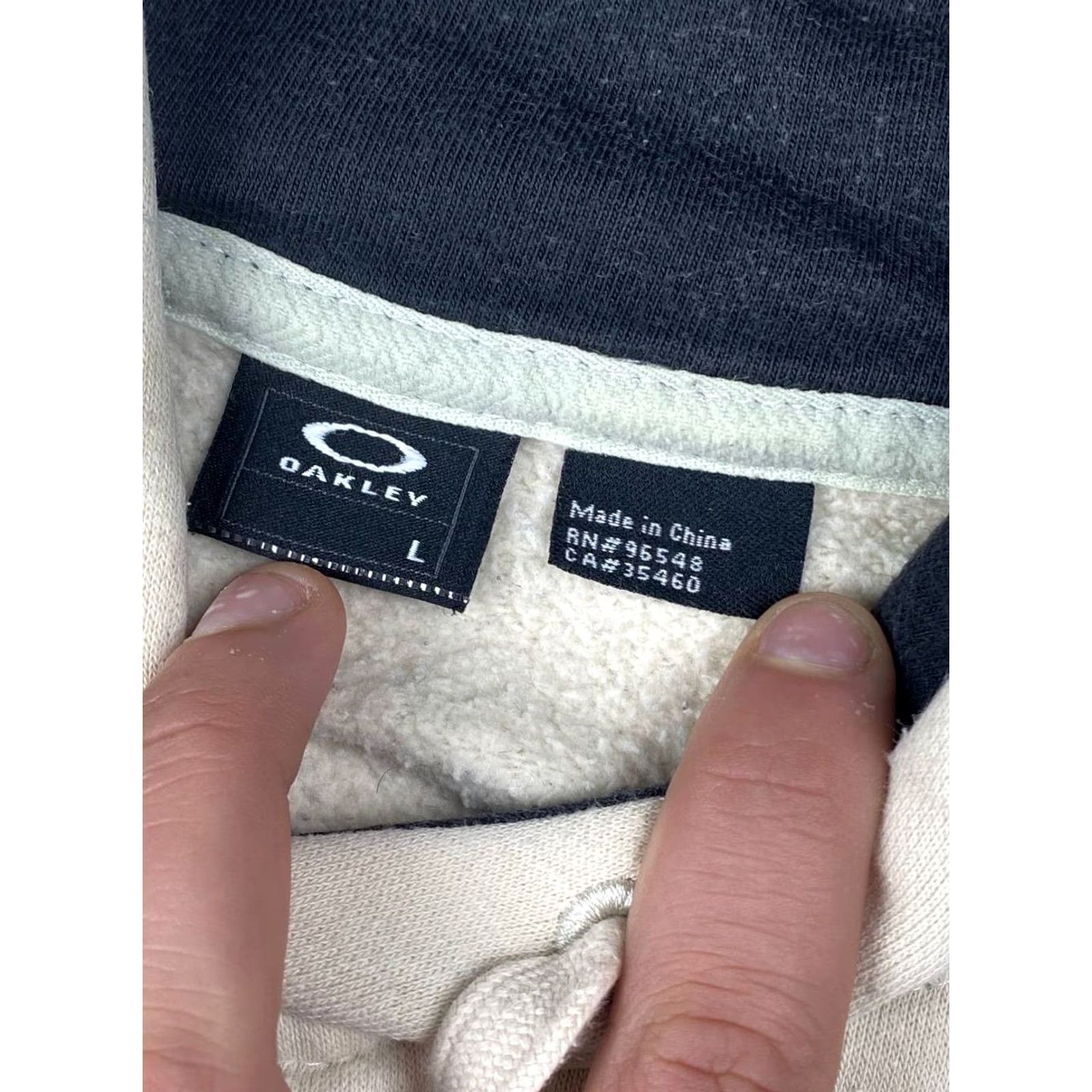 Oakley VINTAGE Oakley Hoodie Men L Beige 90s Logo Pullover Hooded Long Sleeve Crew Neck Cotton Fleece Regular Size L Size US L / EU 52-54 / 3 - 7 Thumbnail