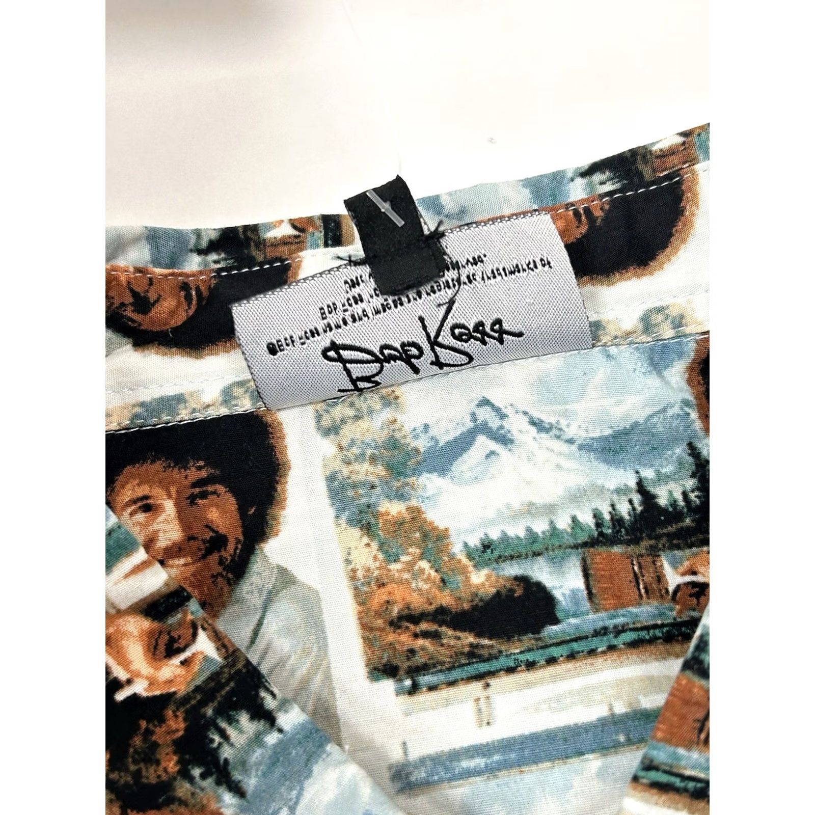 Vintage VINTAGE Bob Ross Men Button Up Shirt XL Blue Photo All Over Print Short Sleeve Spencer’s Size US XL / EU 56 / 4 - 4 Thumbnail