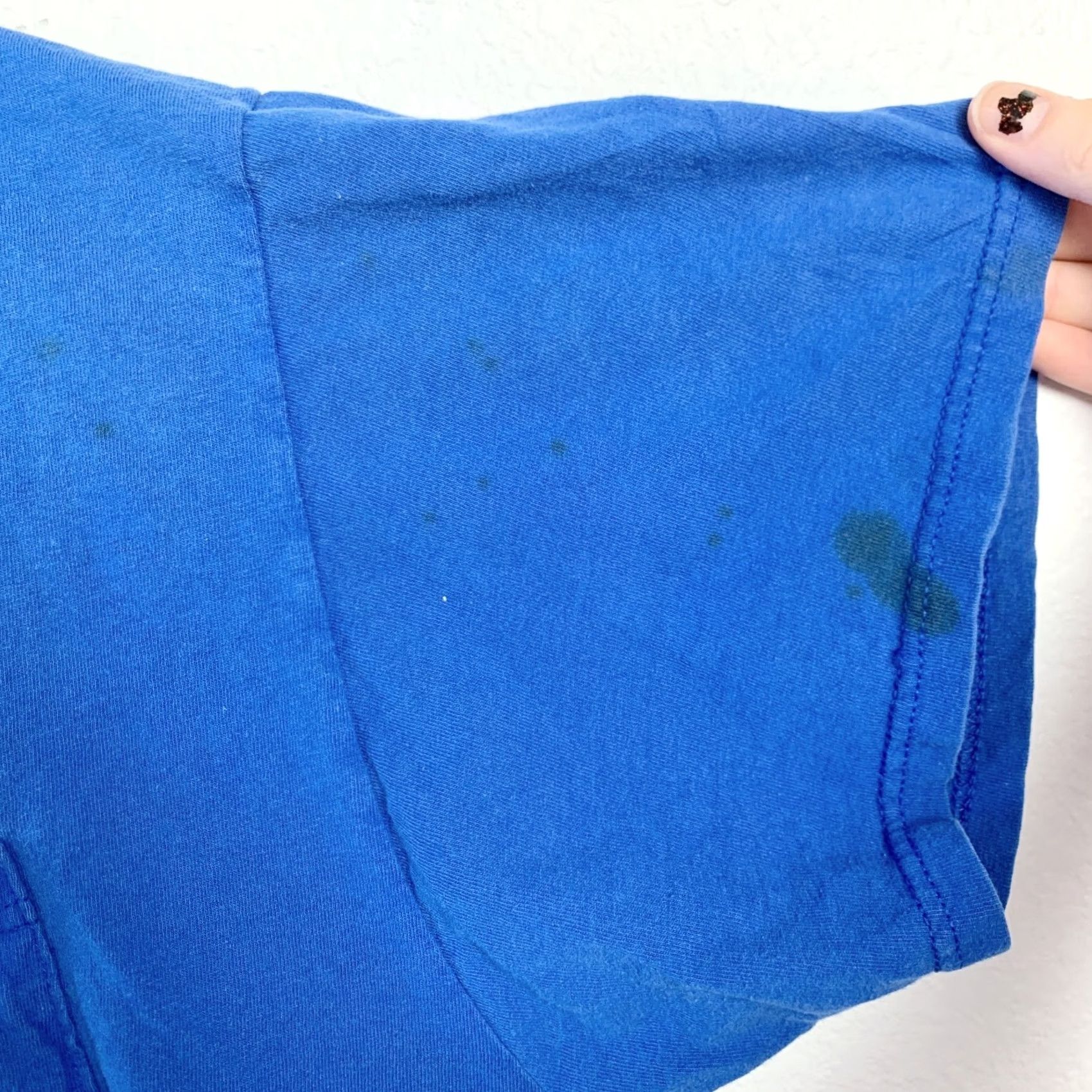 Fruit Of The Loom VINTAGE Fruit of the Loom Tee T-Shirt XL Blue Short Sleeve Crew Neck Pocket Destroyed Vintage Pocket Tee Mens Girls Unisex Adults 100% Cotton Size US L / EU 52-54 / 3 - 6 Thumbnail