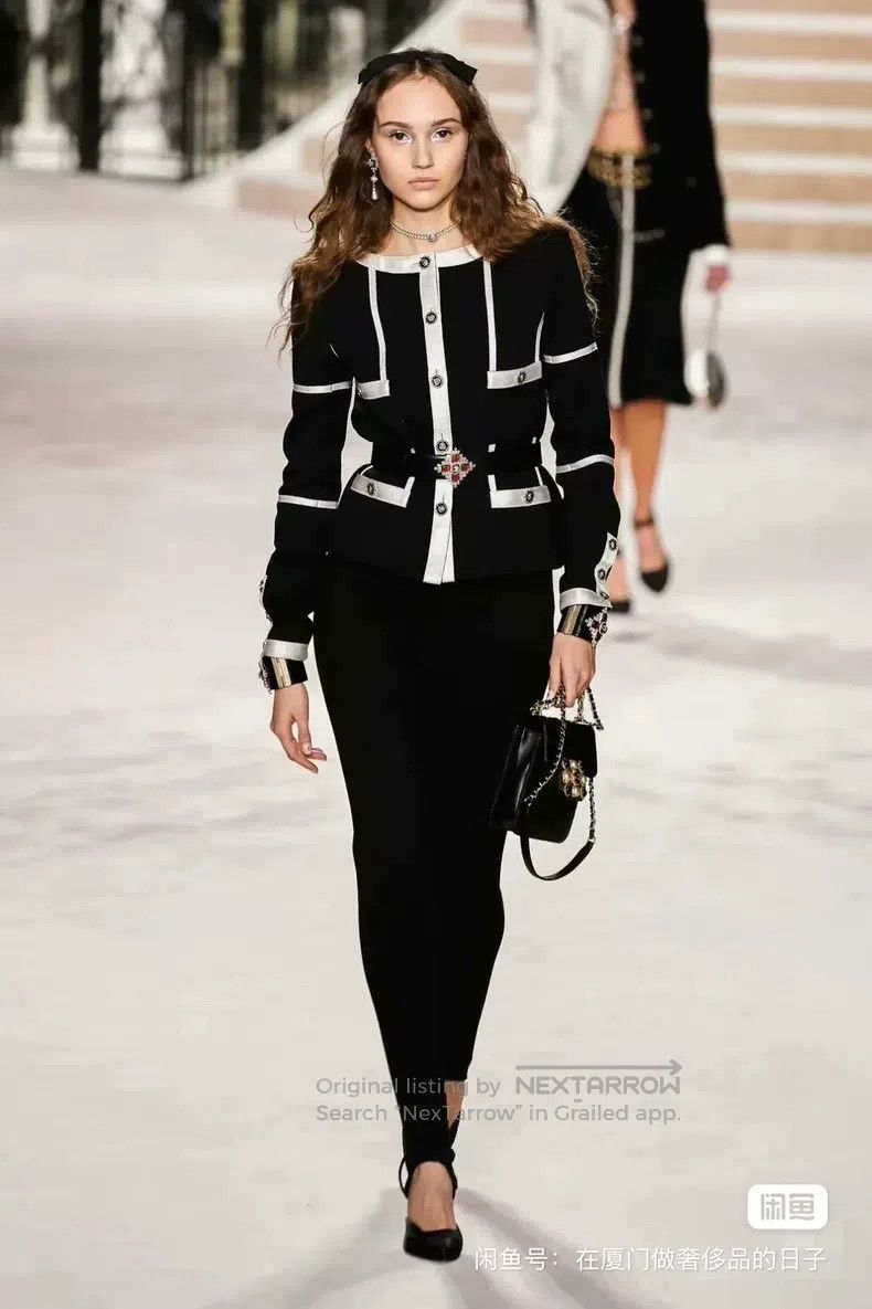 Chanel Chanel Black and white coat Size XXS / US 00 / IT 34 - 4 Thumbnail