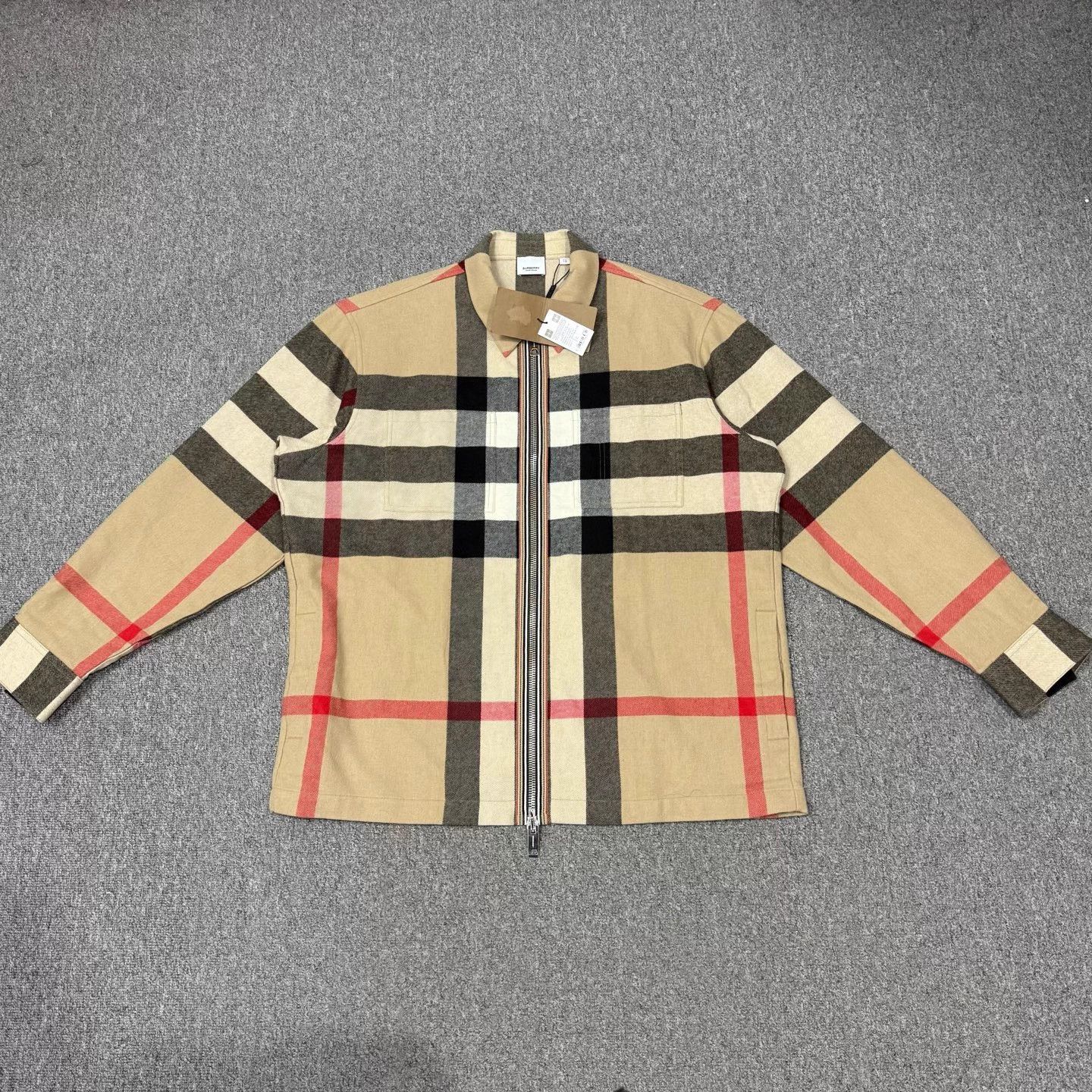 Burberry Burberry Wool Check Zip Unworn XL Jacket Size US XL / EU 56 / 4 - 1 Thumbnail