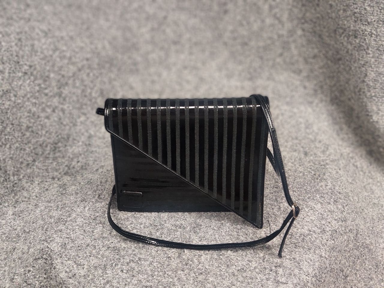 Fendi Vintage 80's Fendi Patent Leather Bag Crossbody Shoulder Size ONE SIZE - 3 Thumbnail