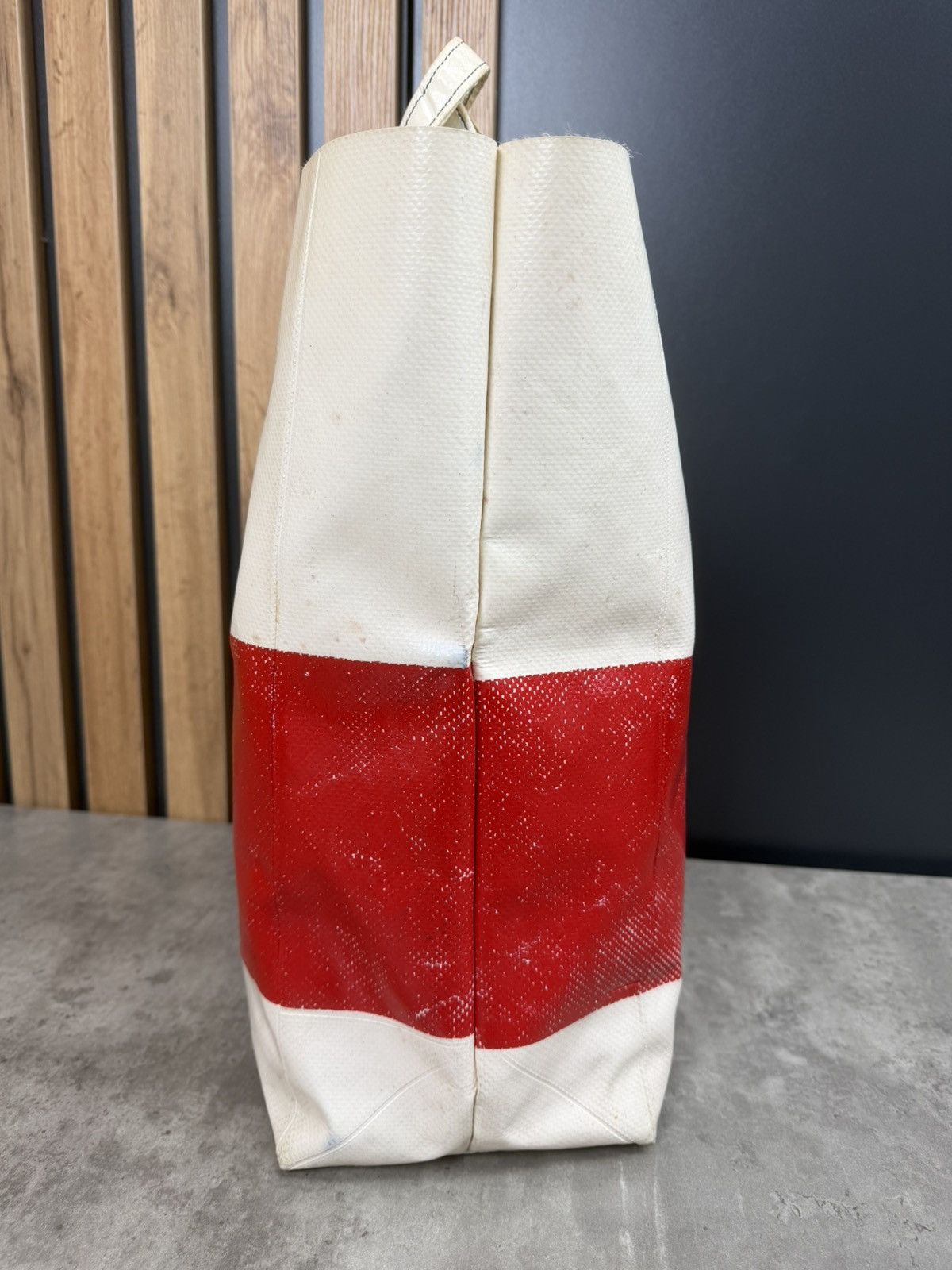 Freitag FREITAG Recycled Shopper White Red Bag Unisex Size ONE SIZE - 7 Thumbnail