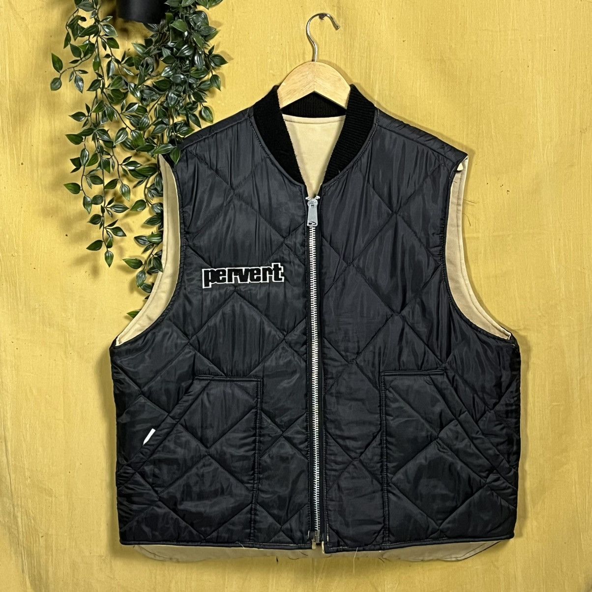 A4 Pervert NYC Og 90s Quilted Vest –lenzip Usa– in Black, Men's (Size Xl) — image 3 of 6