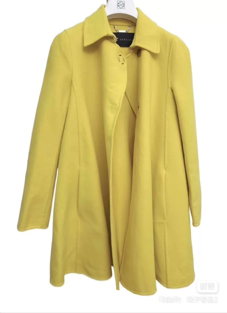 Versace Versace Bright yellow wool coat Size M / US 6-8 / IT 42-44 - 4 Thumbnail