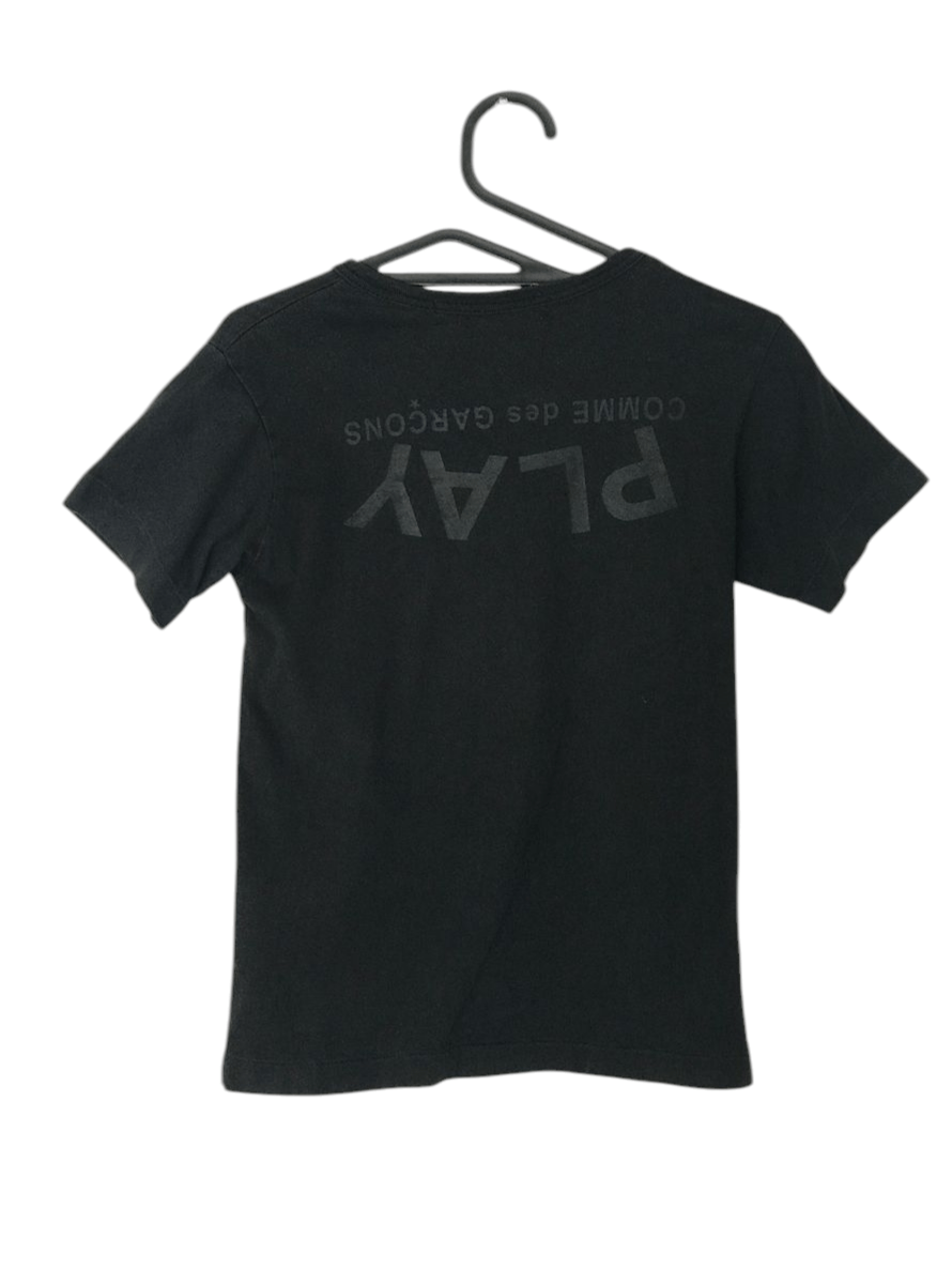 Comme des Garcons Comme des Garçons 'Play' Spellout Blacks T-Shirt Size S / US 4 / IT 40 - 2 Thumbnail