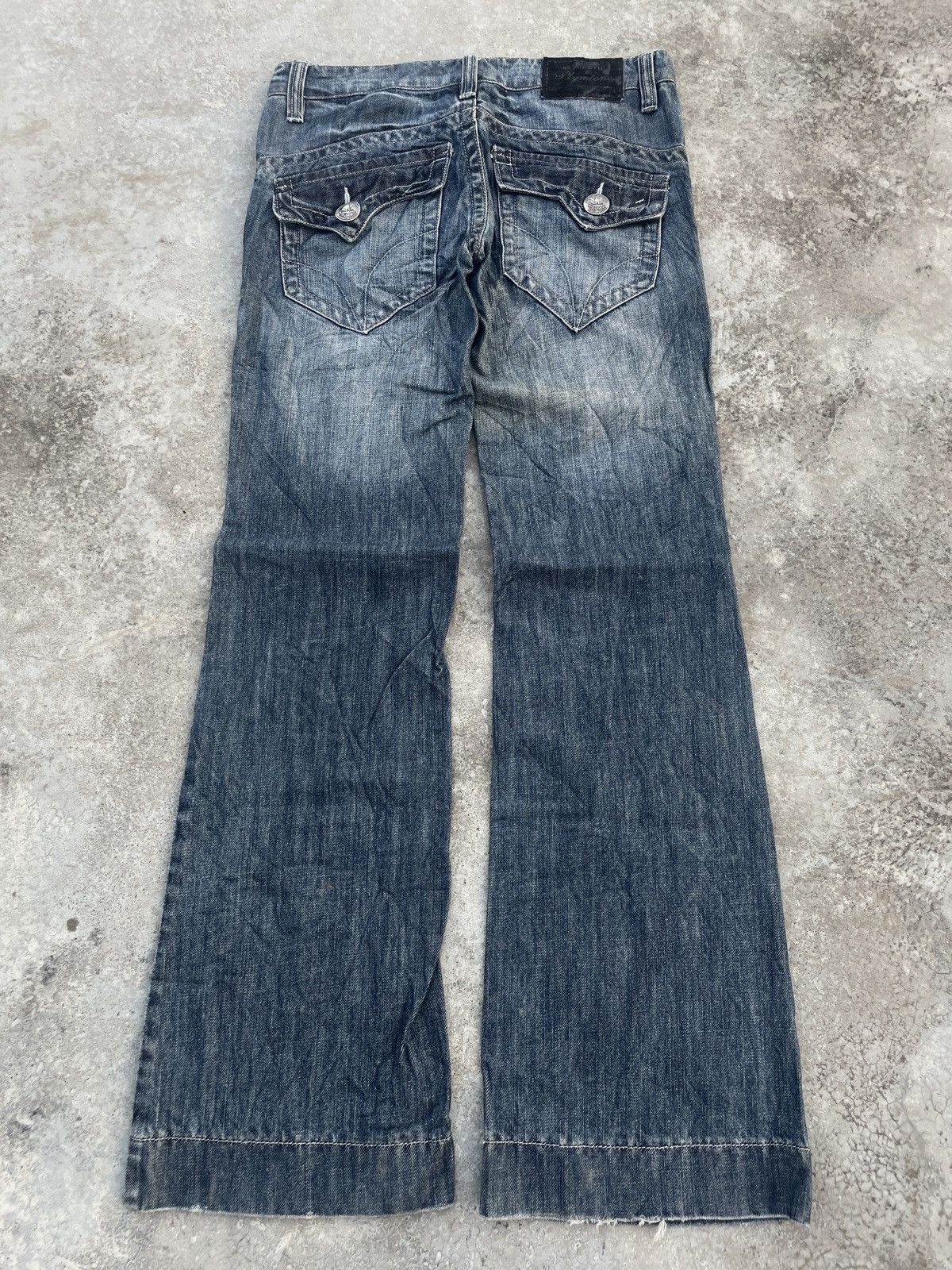 Japanese Brand 2000s japanese brand bootcut jeans Size US 30 / EU 46 - 2 Thumbnail