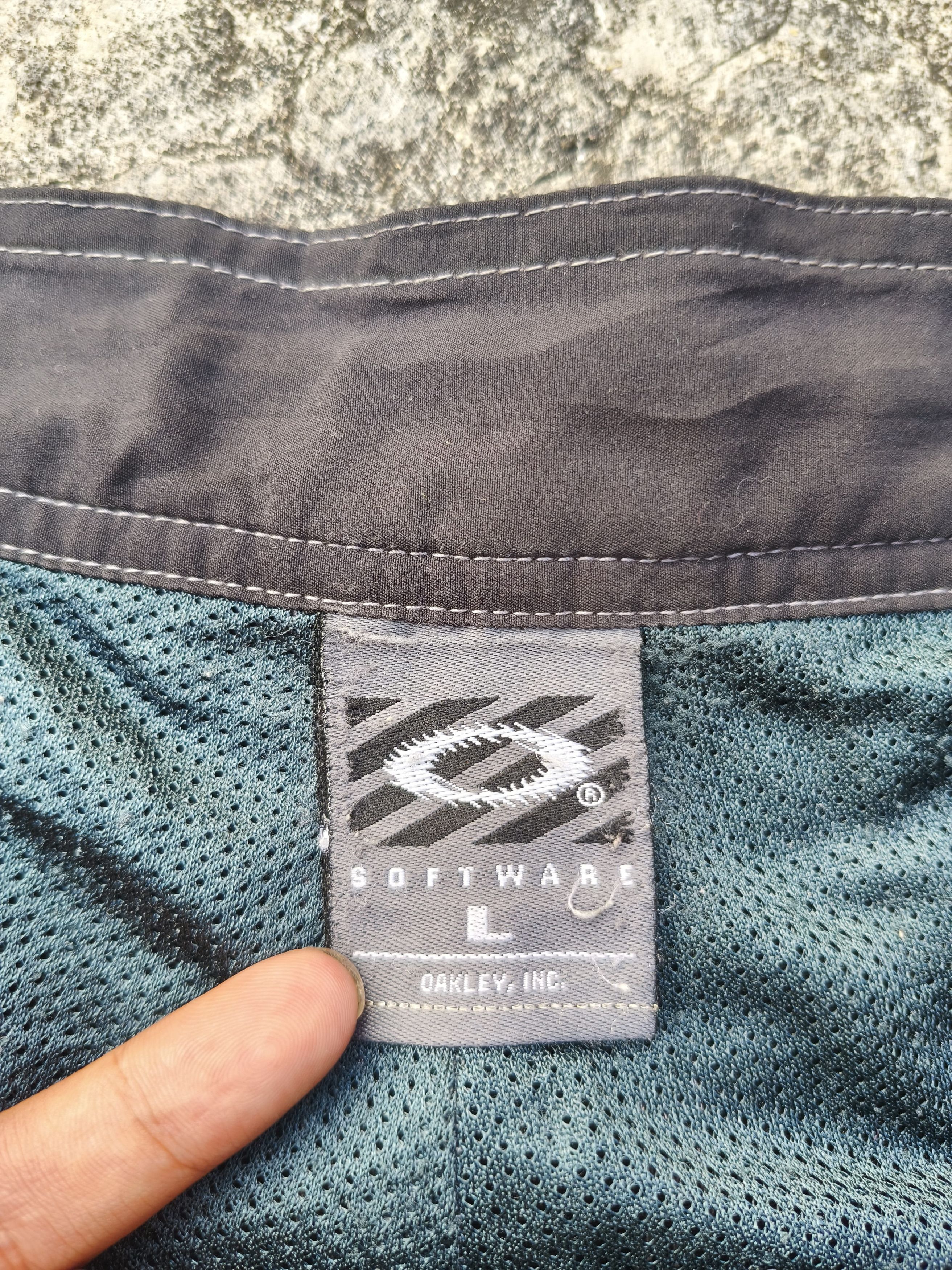 Oakley Oakley Software Shorts Size US 36 / EU 52 - 7 Thumbnail