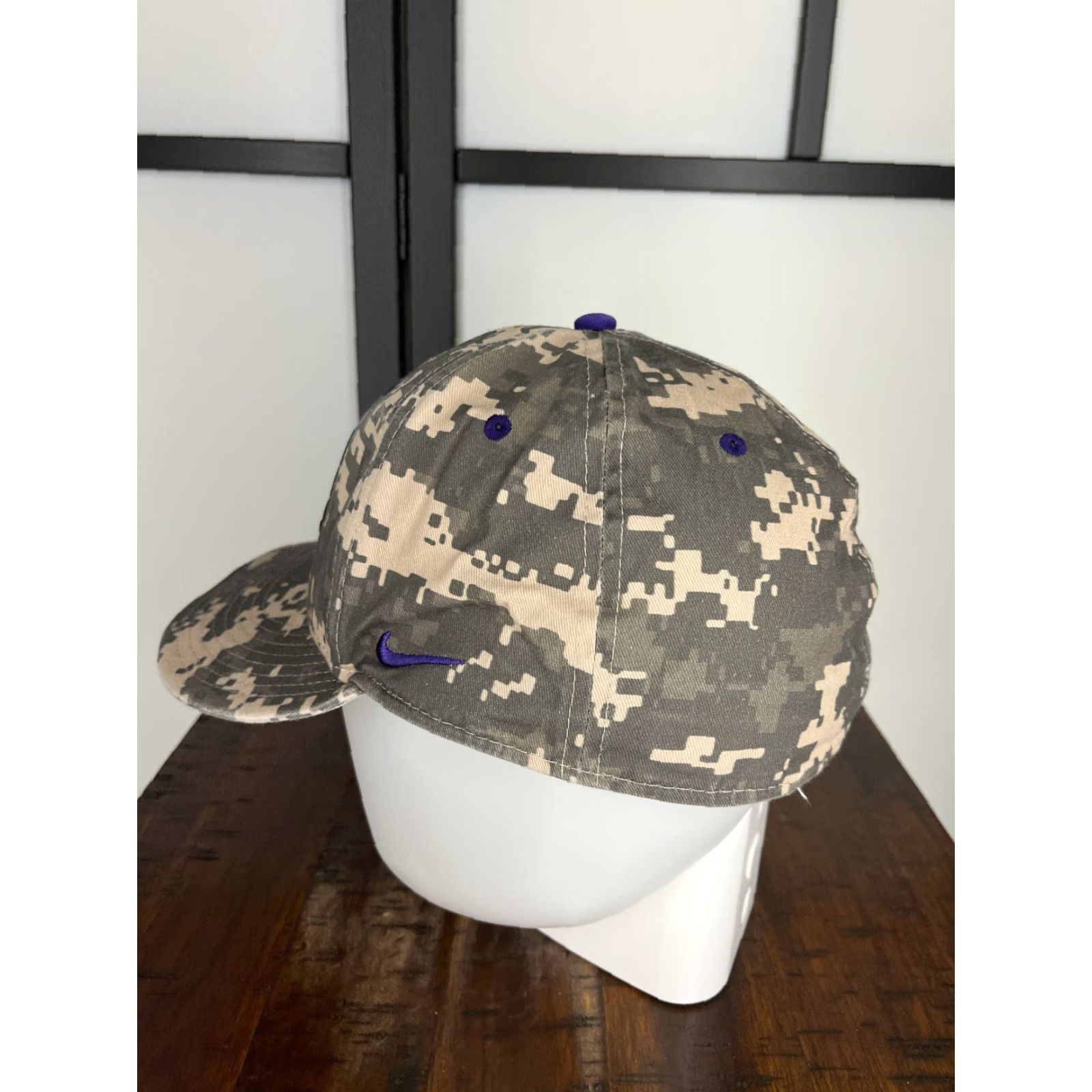 Nike Nike Crowley Eagles Hat Cap Fitted Adult 7 3/8 Gray Beige Cotton Twill Baseball Cap Men Logo Nike Shirt? Size ONE SIZE - 5 Thumbnail