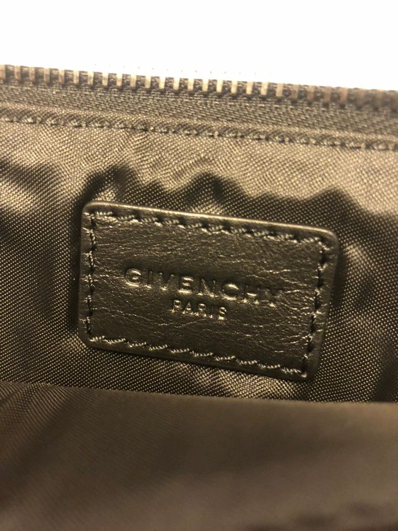 Givenchy Givenchy Dog Head Handbag Size ONE SIZE - 5 Thumbnail