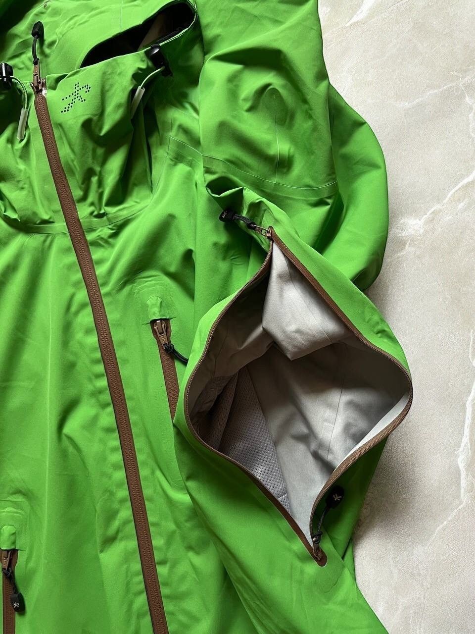 Vintage R'ADYS WINDBREAKER WATERPROOF jacket outdoor swiss hooded Size US L / EU 52-54 / 3 - 7 Thumbnail