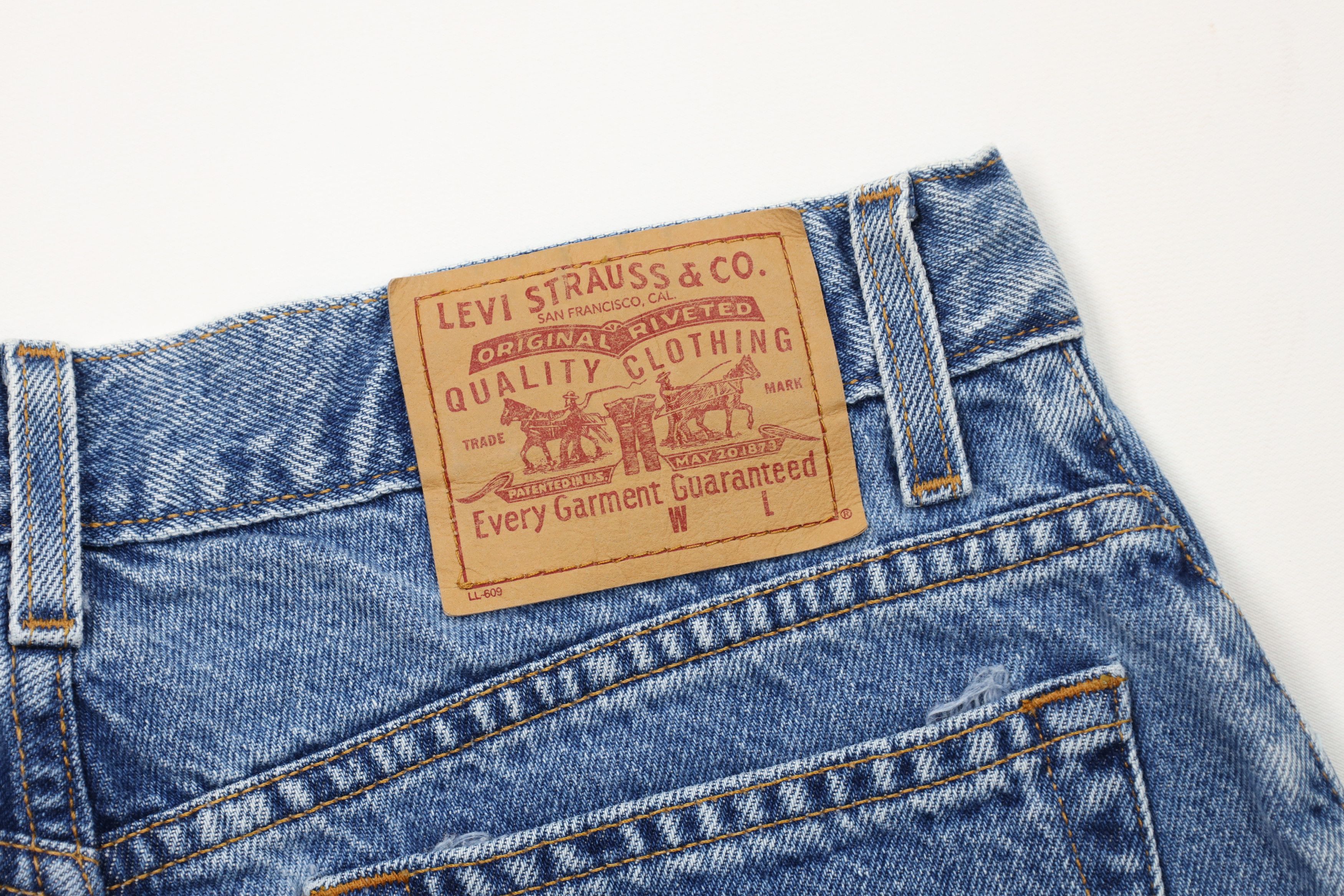 Levi's Vintage 90s Levis Relaxed Fit Denim Jean Shorts Jorts Blue Size 32" / US 10 / IT 46 - 13 Thumbnail