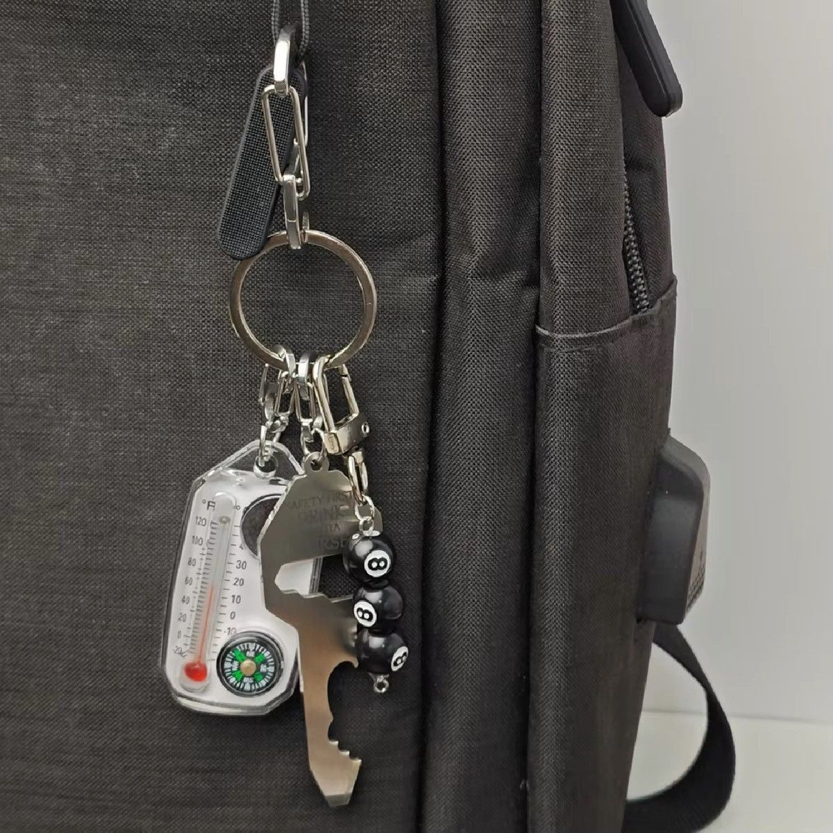 Designer Streetwear Metal Carabiner Keychain y2k Size ONE SIZE - 4 Thumbnail