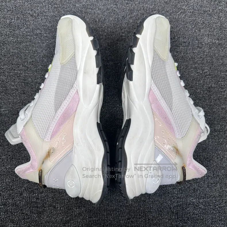Louis Vuitton Louis Vuitton Presbyopic sneakers Size US 7.5 / IT 37.5 - 3 Thumbnail